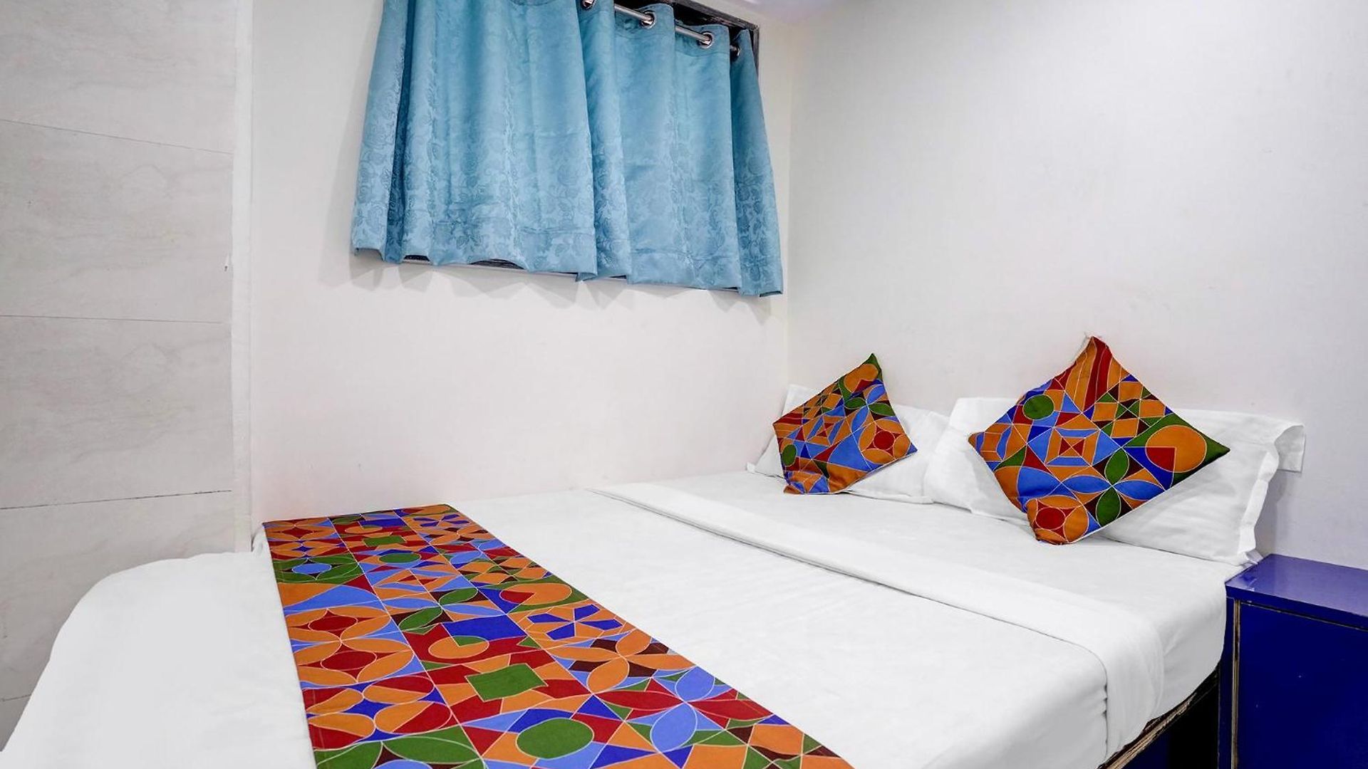 Hotel Fabhotel Blue Light Mumbai