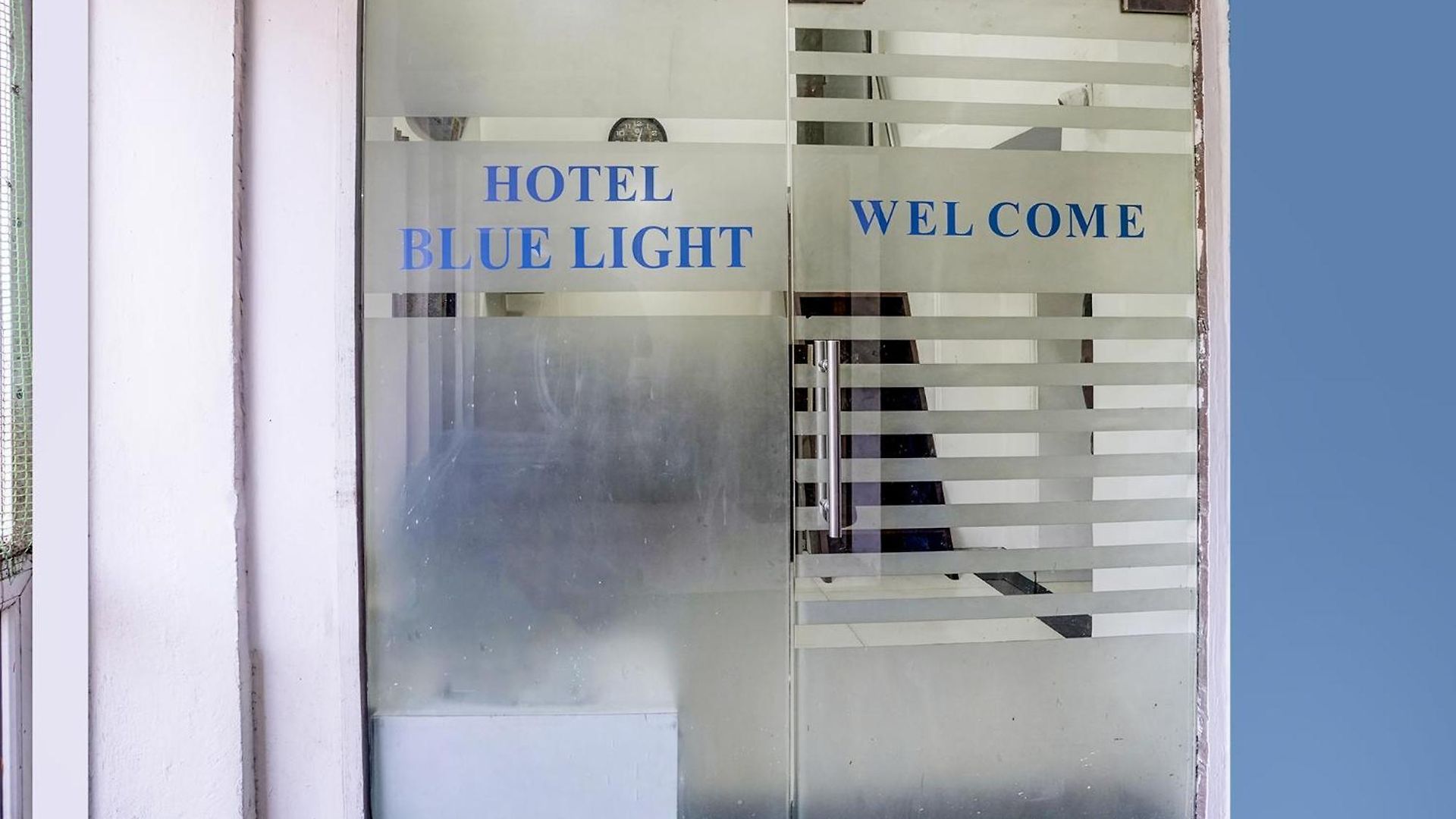 Fabhotel Blue Light 3*