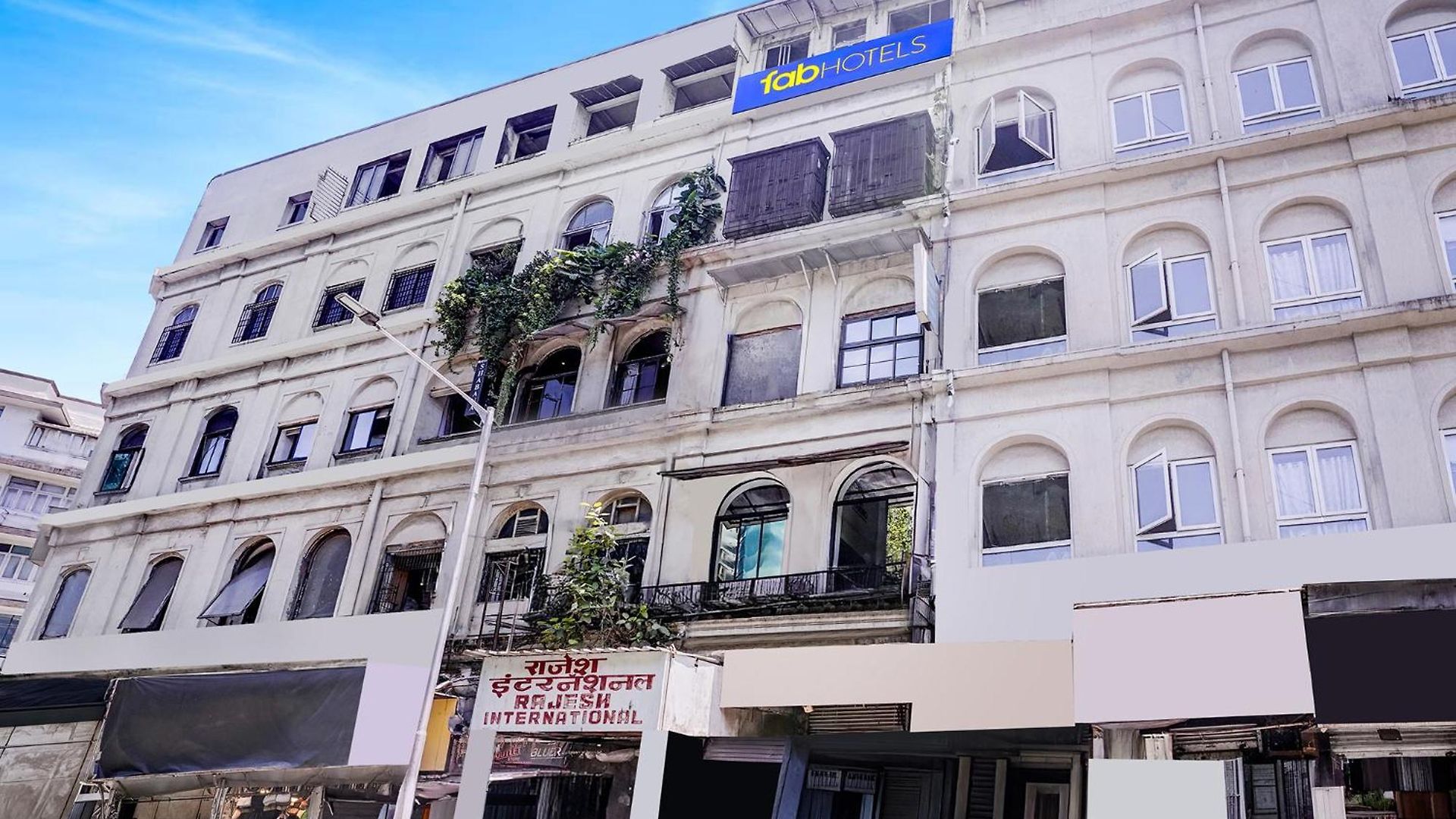 Fabhotel Blue Light Mumbai