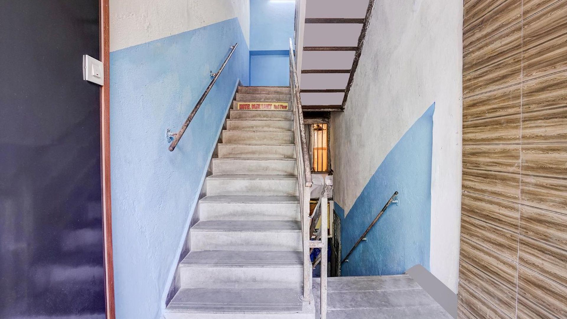 Fabhotel Blue Light Mumbai
