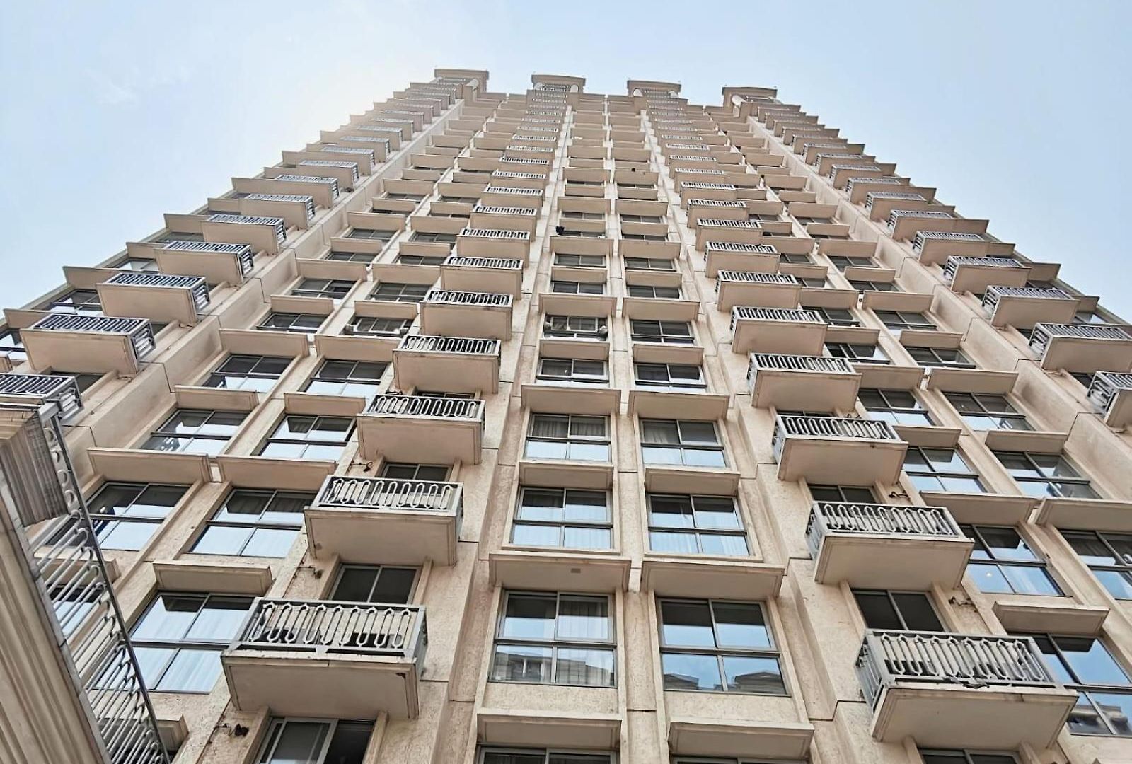 Apartment Regent Entire One Bedroom - Hiranandani Gardens, Powai Mumbai