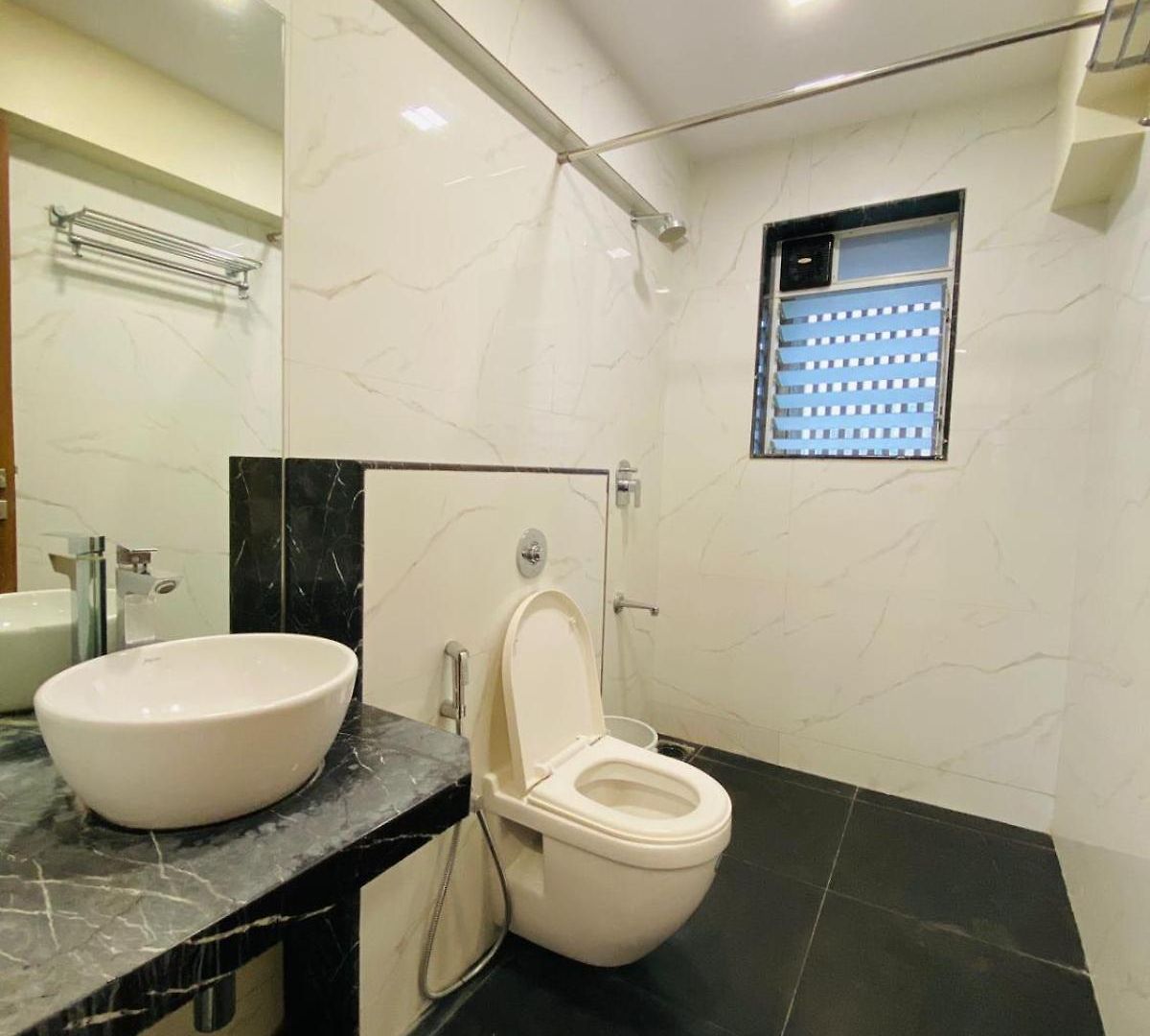 Connekthomes - Modern2bed-bandraarea