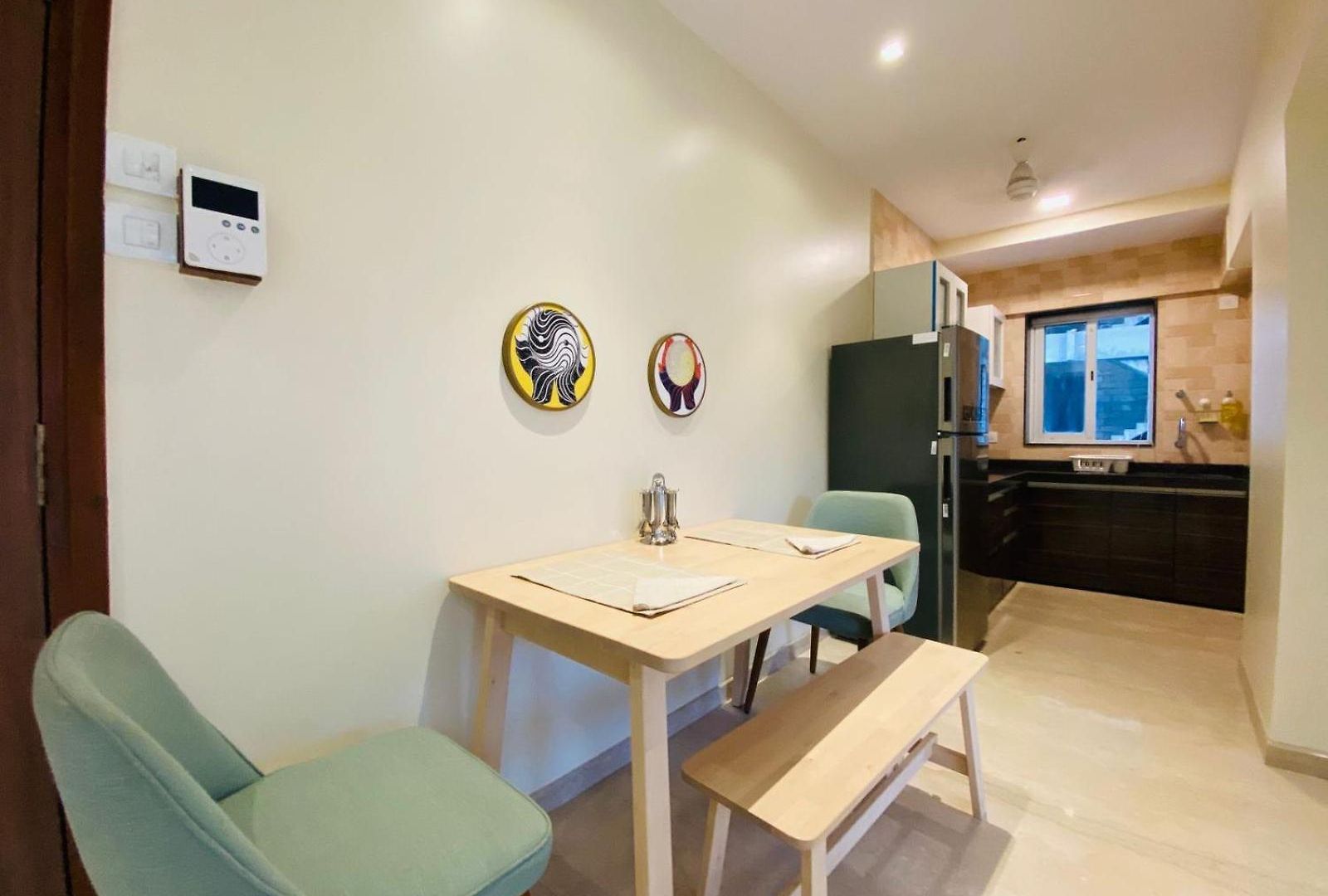 Connekthomes - Modern2bed-bandraarea Apartment