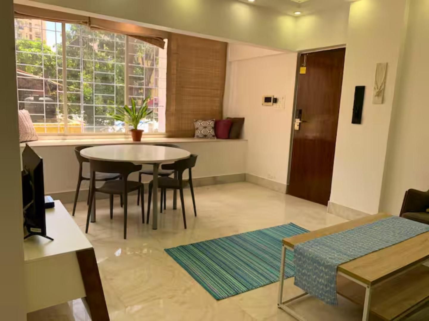 Mon Desire 1, Perry Cross Rd, Bandra West By Connekt Homes Apartment