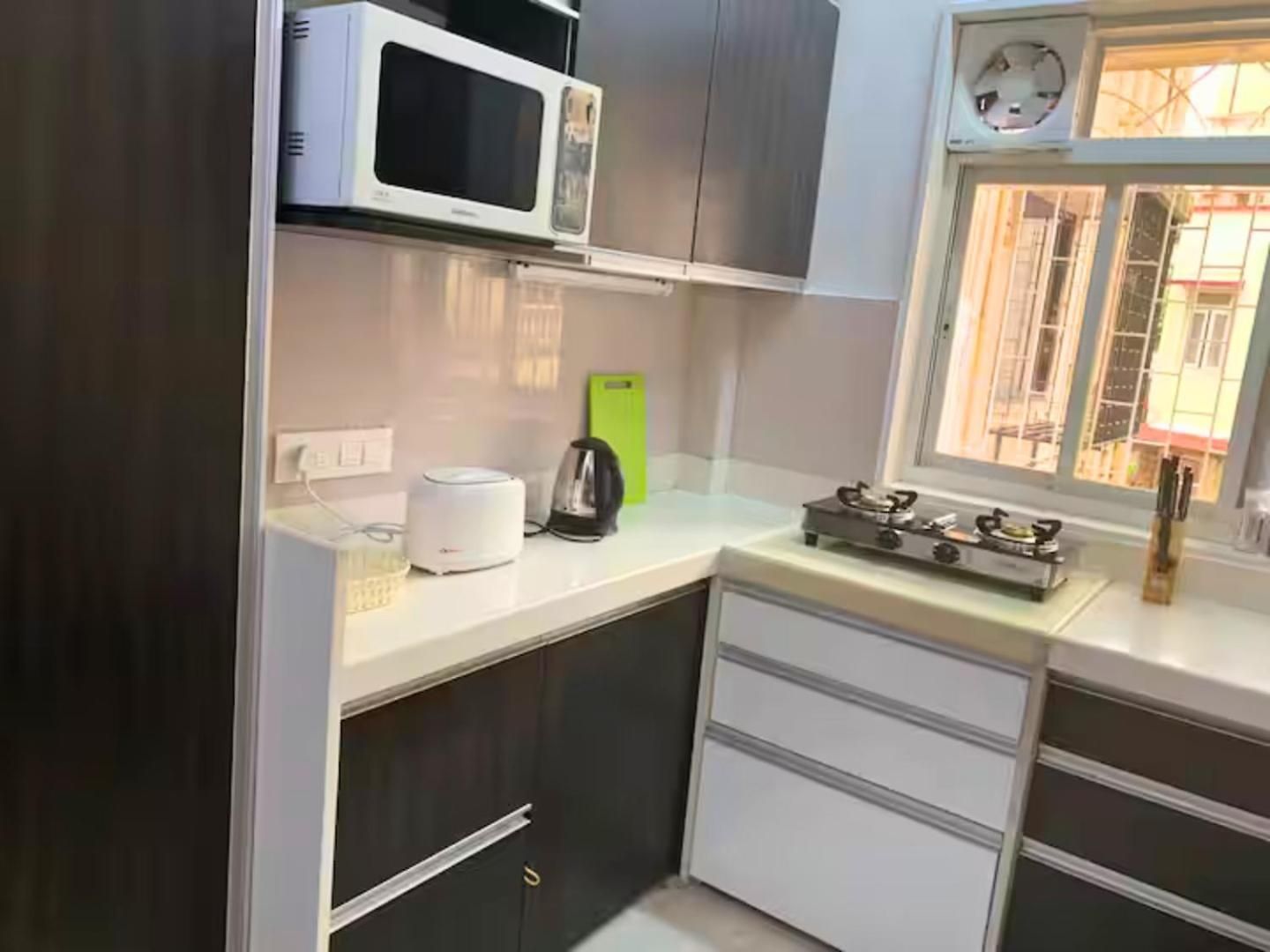 Mon Desire 1, Perry Cross Rd, Bandra West By Connekt Homes Apartment *