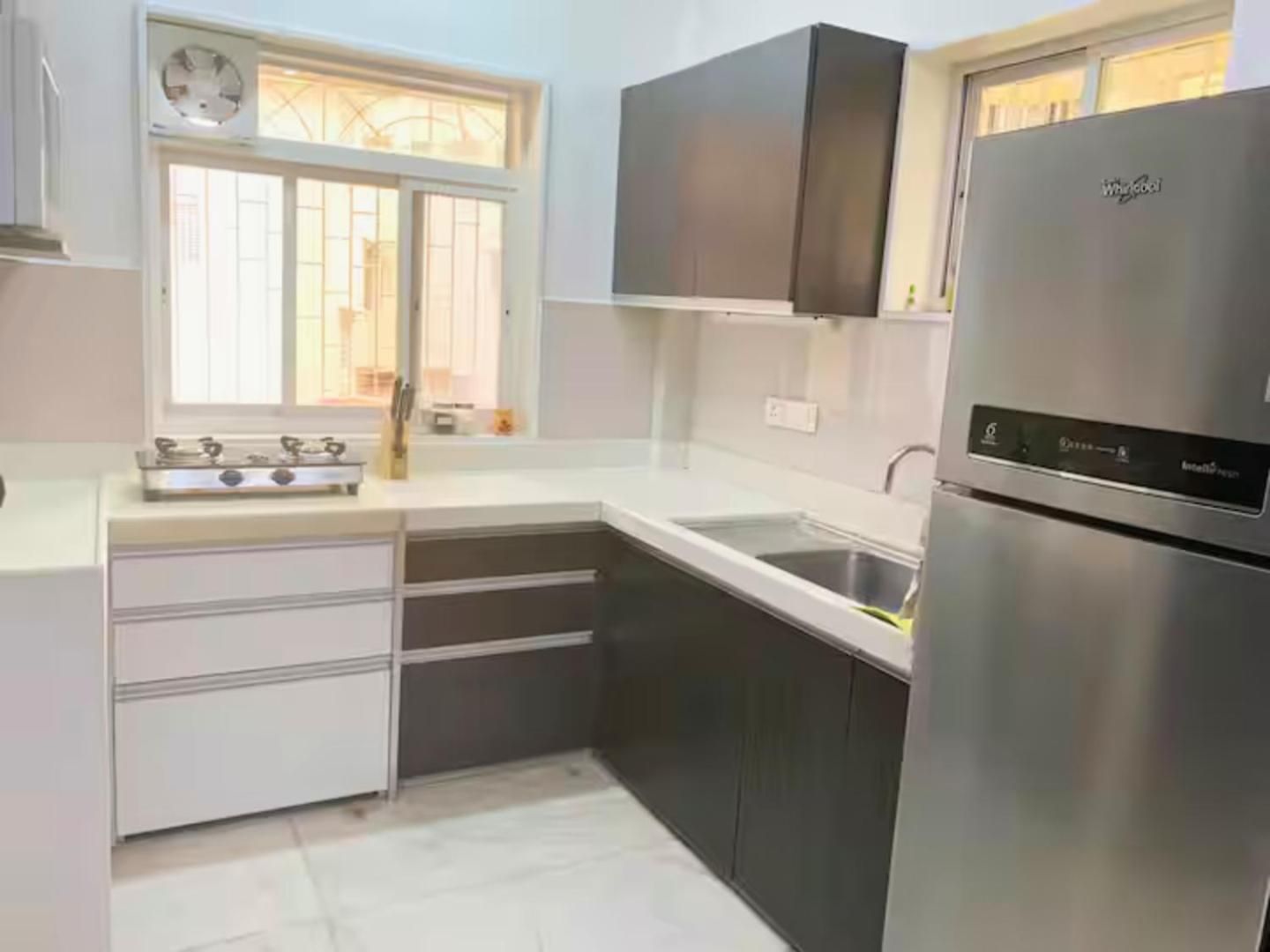 Mon Desire 1, Perry Cross Rd, Bandra West By Connekt Homes