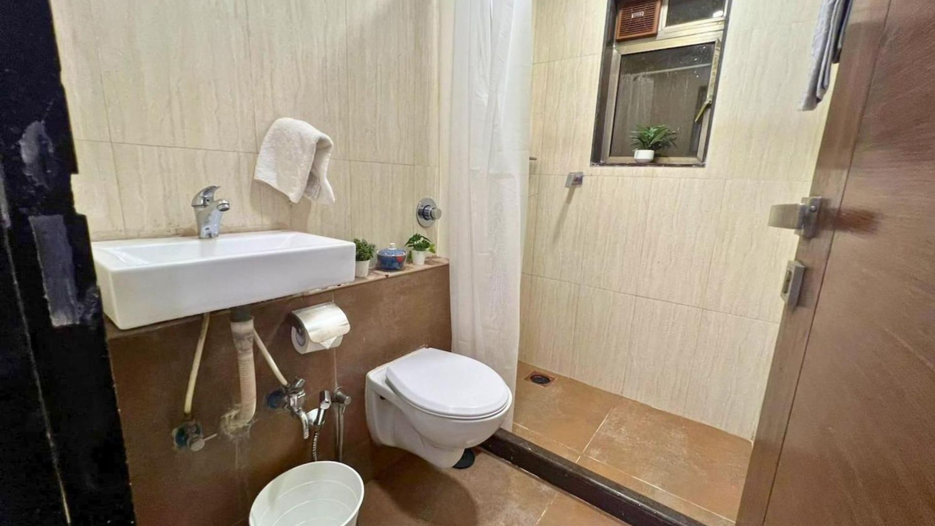 Sterling 102, Off Carter Road, Bandra West By Connekt Homes * Mumbai
