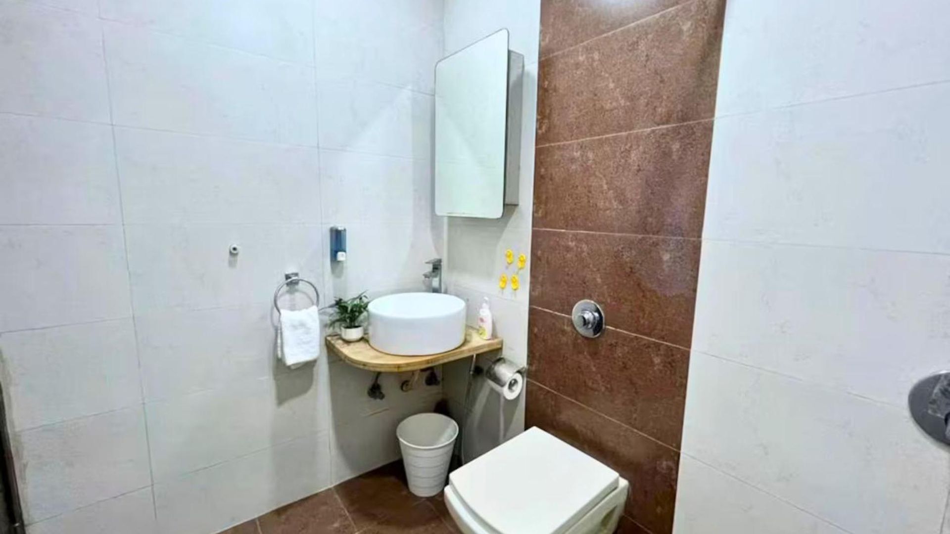 Sterling 102, Off Carter Road, Bandra West By Connekt Homes