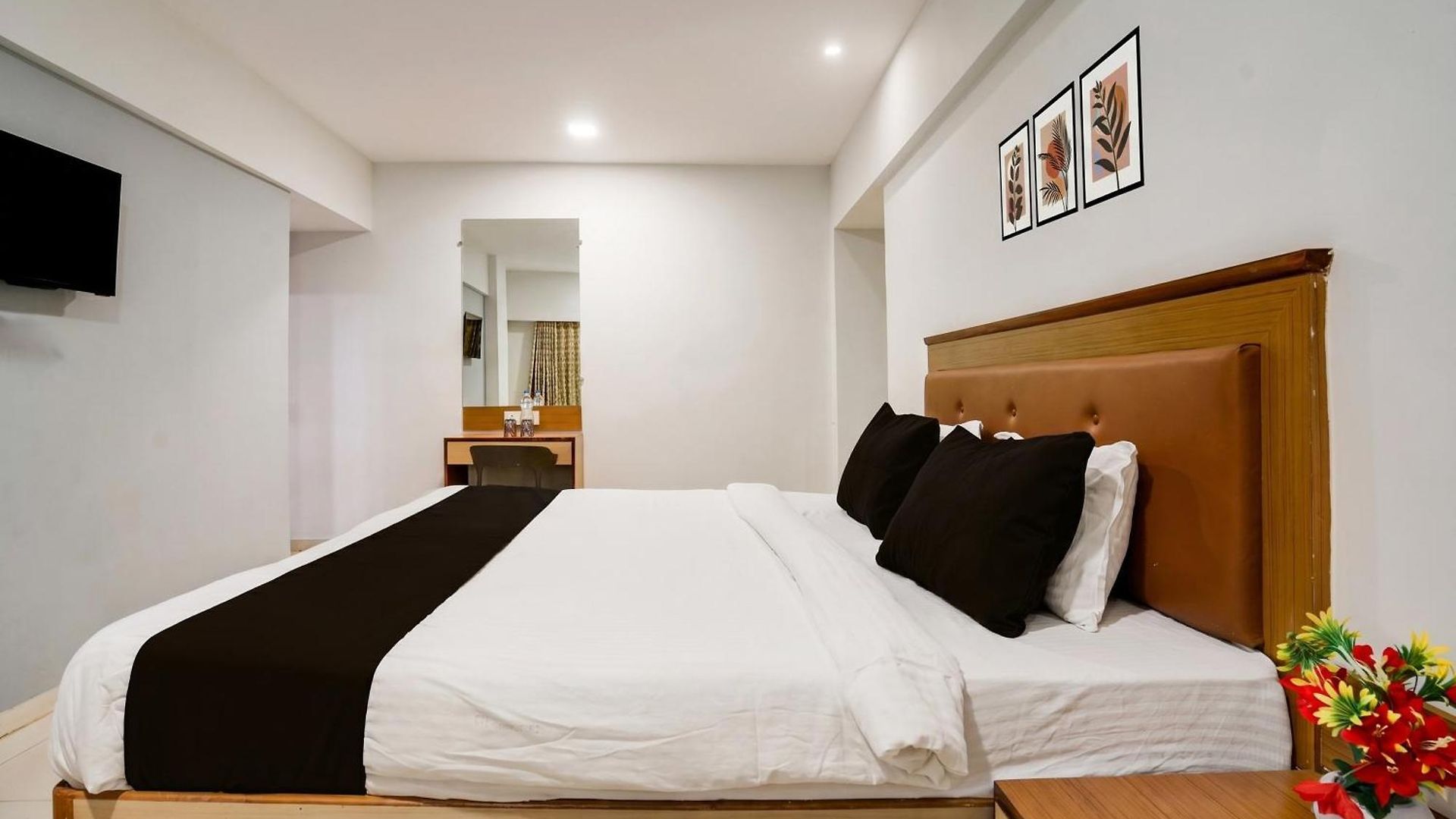 Townhouse Marol Near Airport 4*