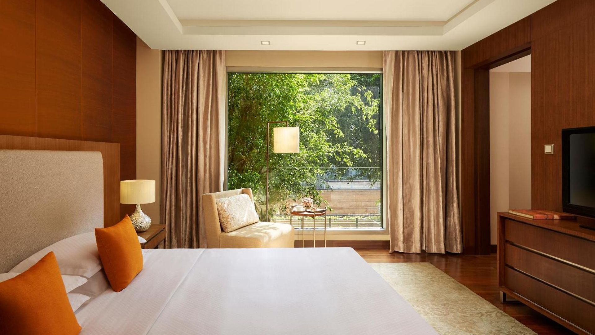 Grand Hyatt And Residences Hotel 5*