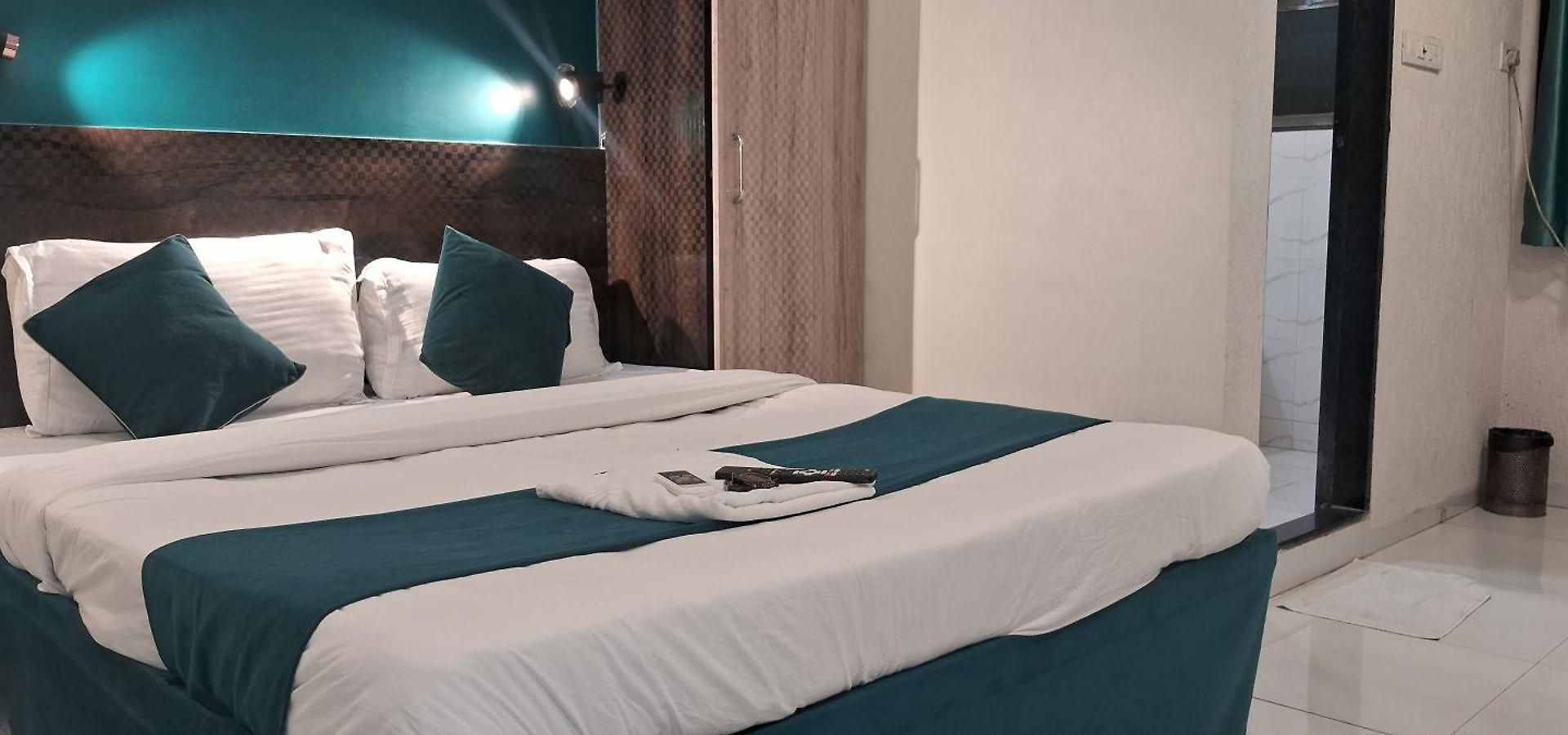 Shine Hospitality Residency Hotel *