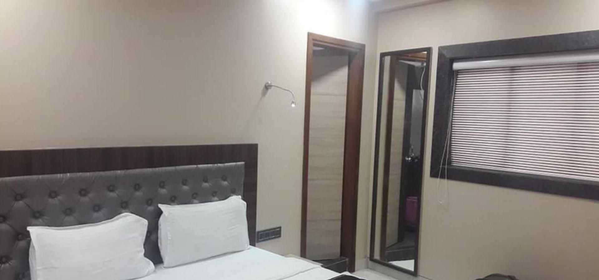 Hotel Shine Hospitality Residency Mumbai