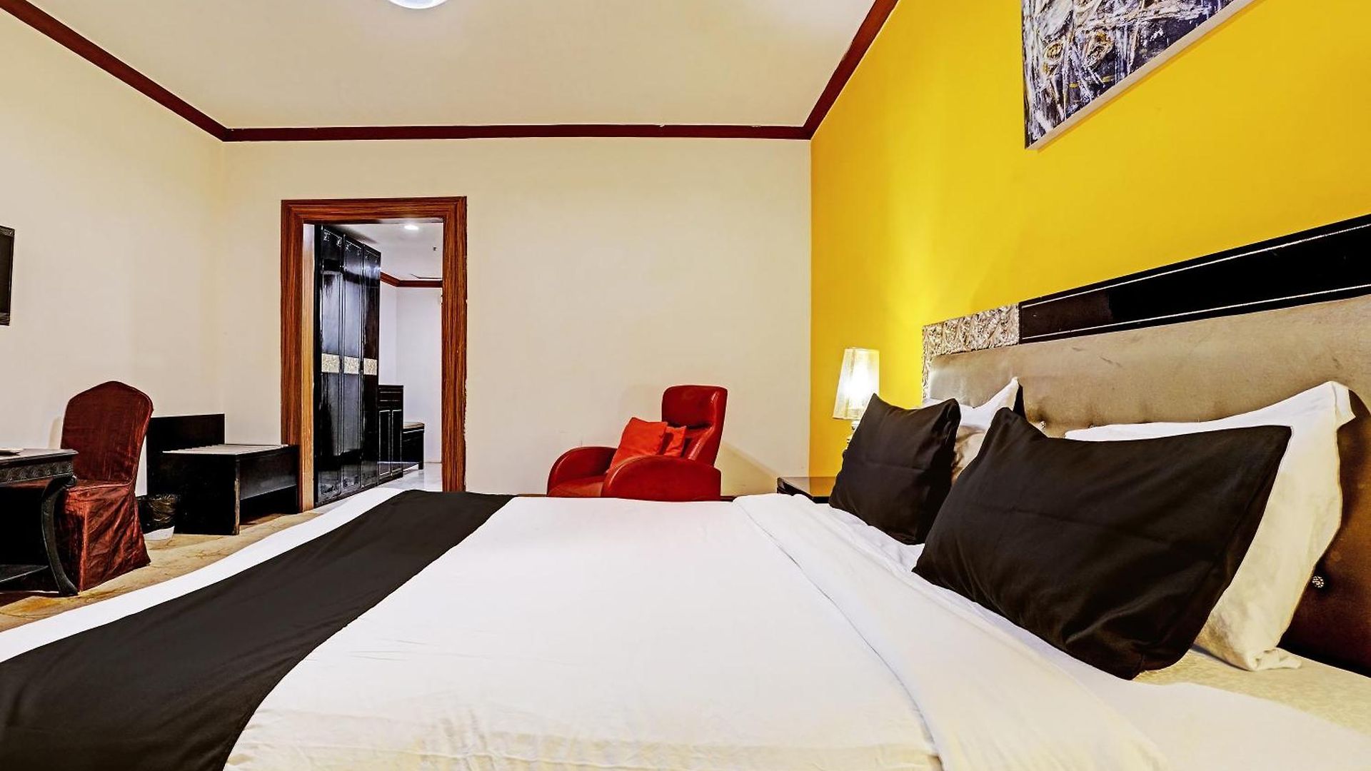 Hotel Townhouse Royal Palms - Lily Collection 4*