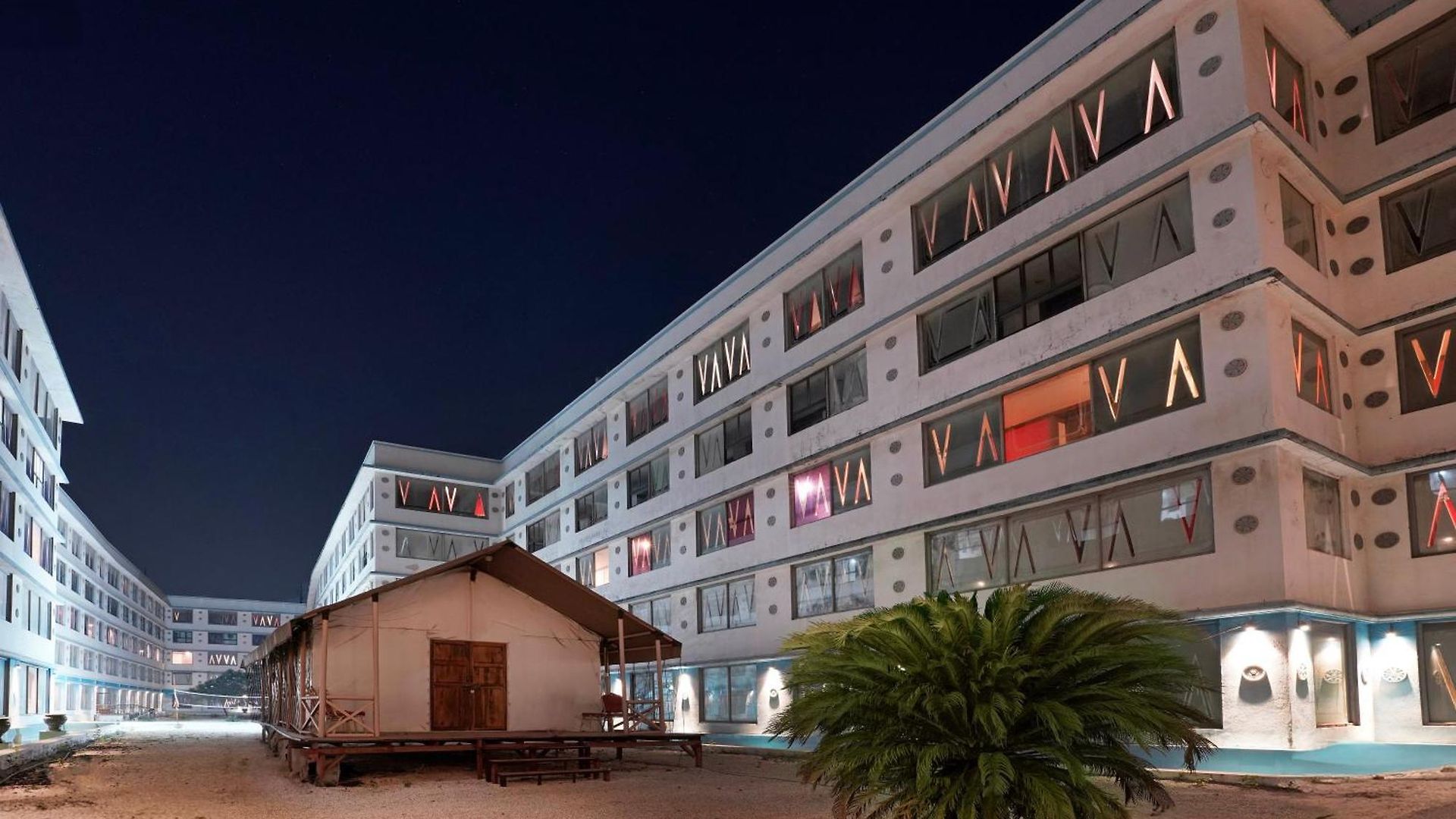 Townhouse Royal Palms - Lily Collection Hotel 4*