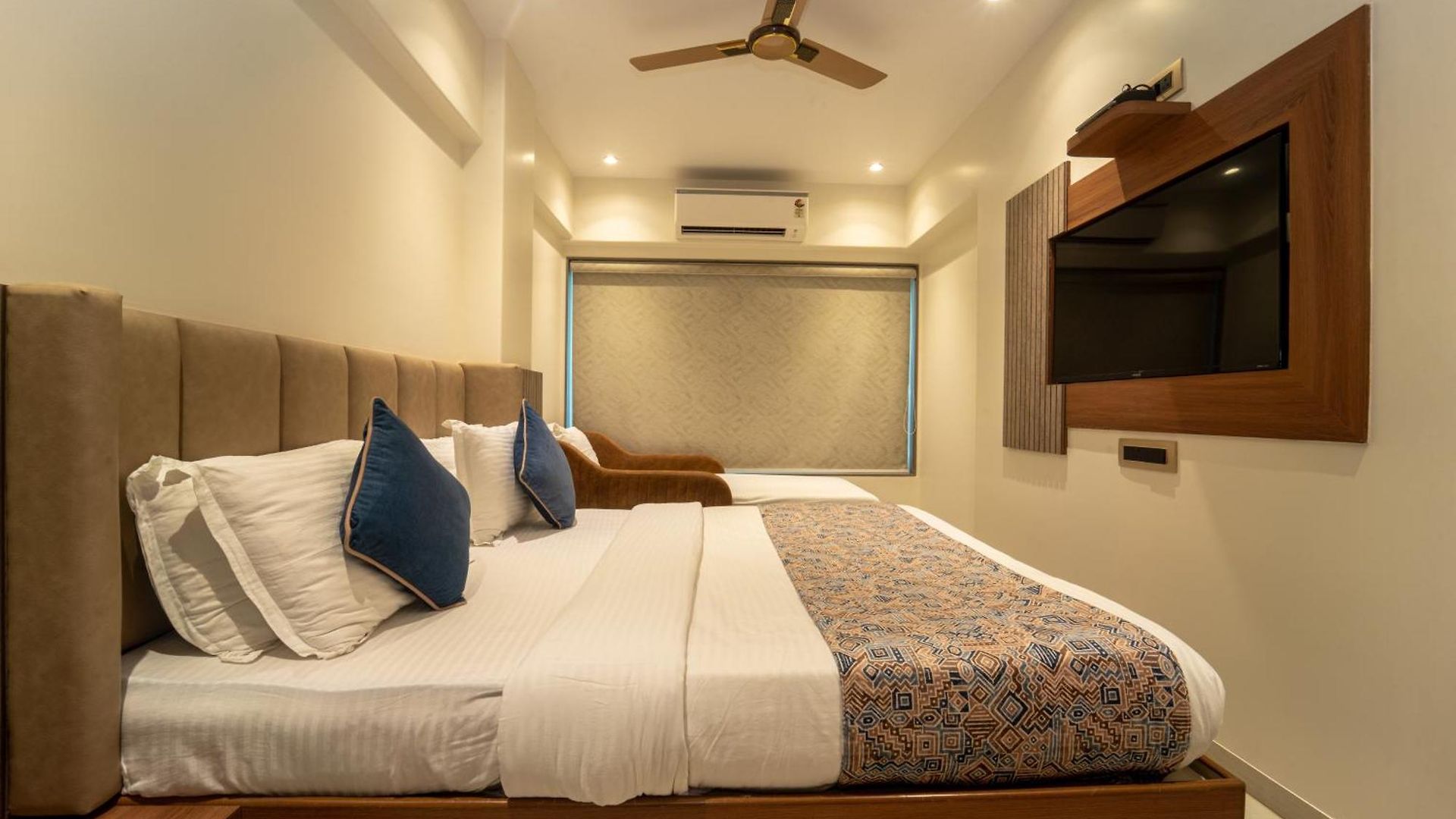 Hotel Kalpana Palace,