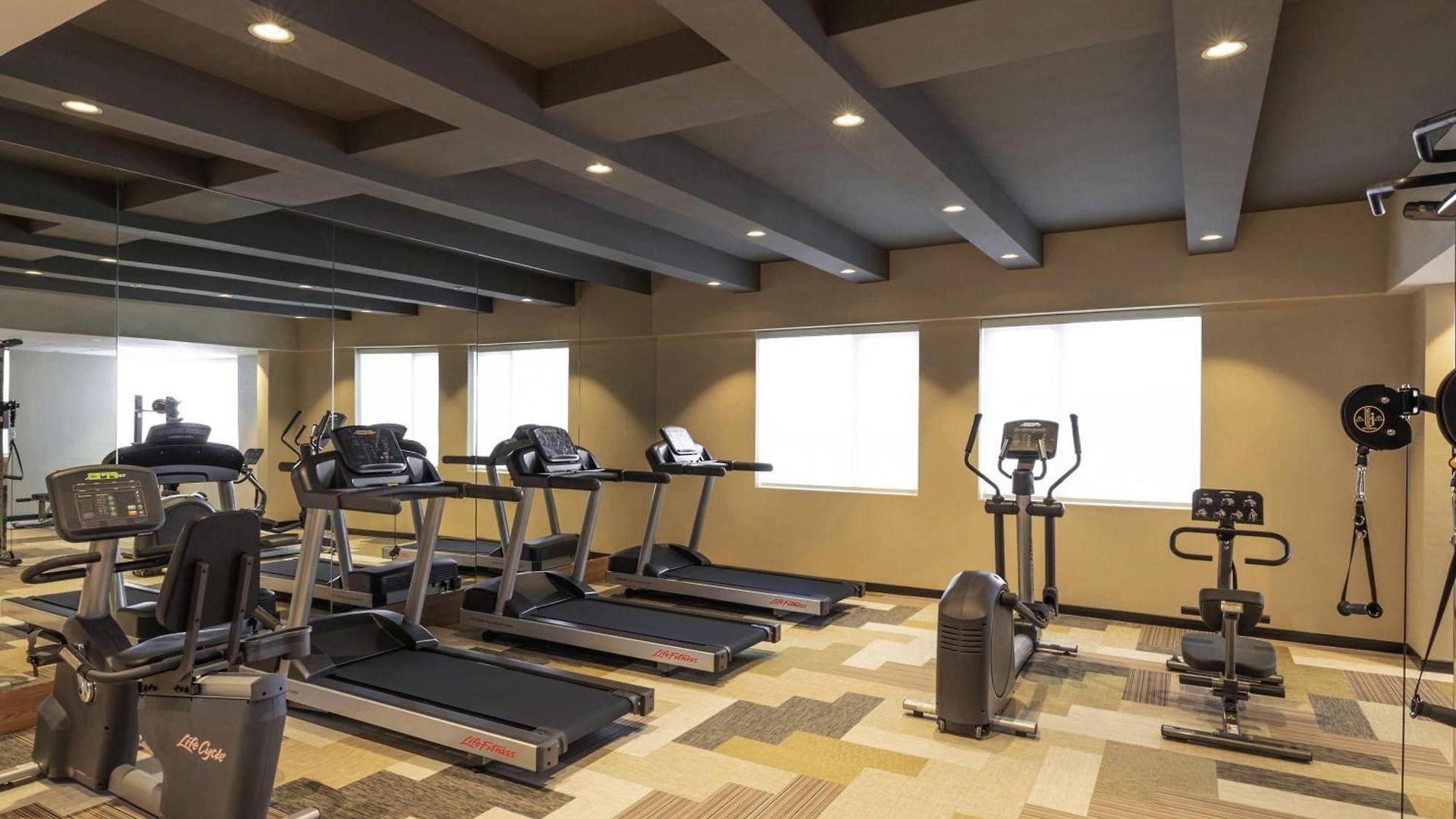 Hotel Ibis Vikhroli - An Accor Brand 4*
