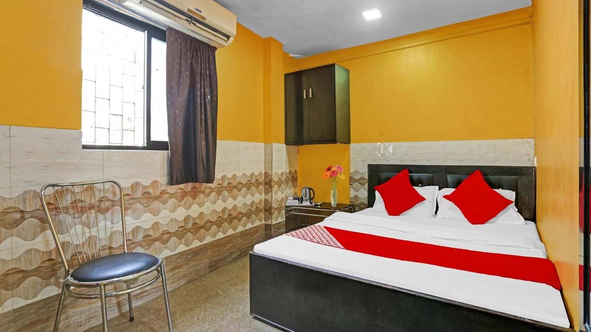 O Golden Residency Hotel 4*