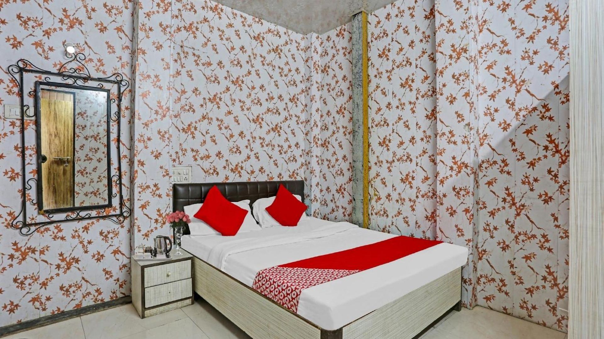 Hotel O Golden Residency 4*