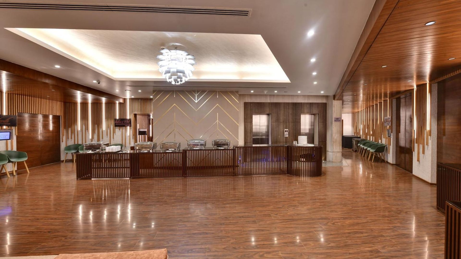 Hotel Suba International Sahar Road 4*