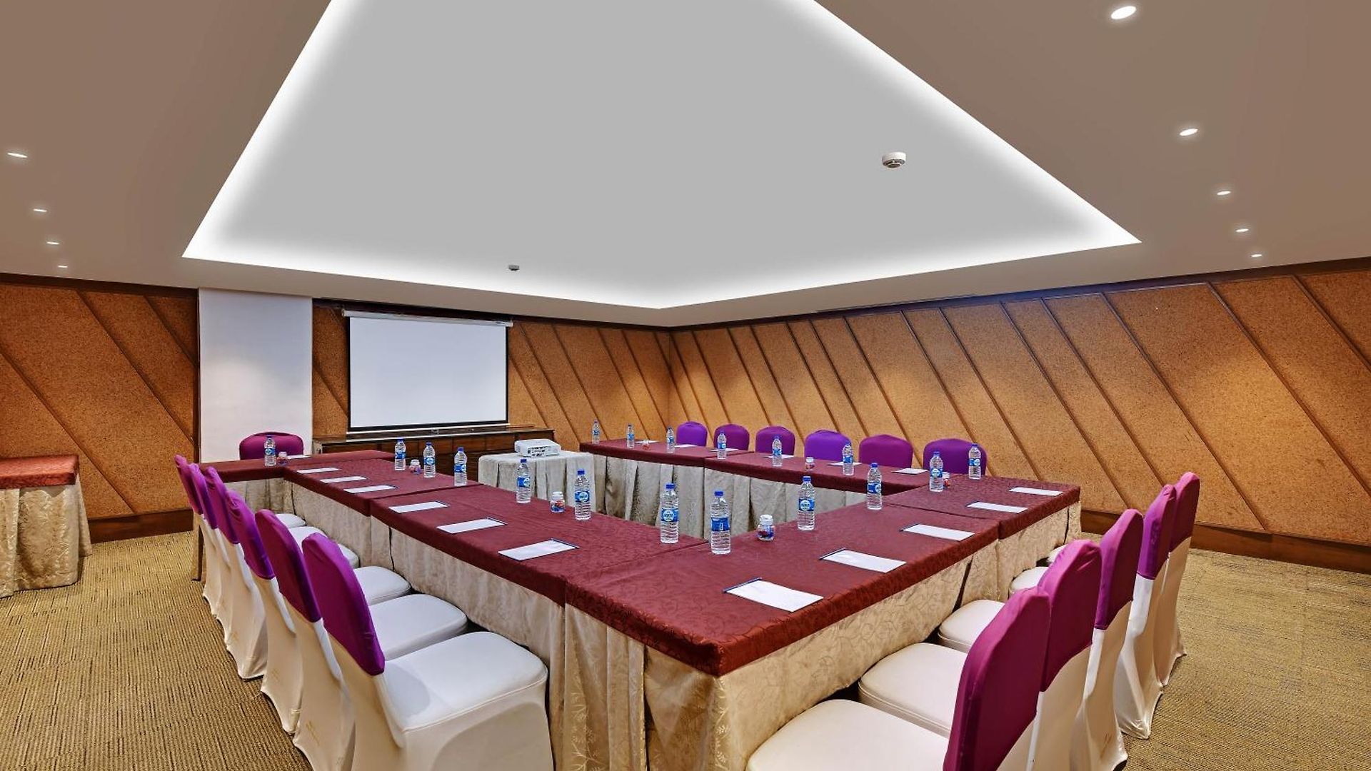 Suba International Sahar Road Hotel