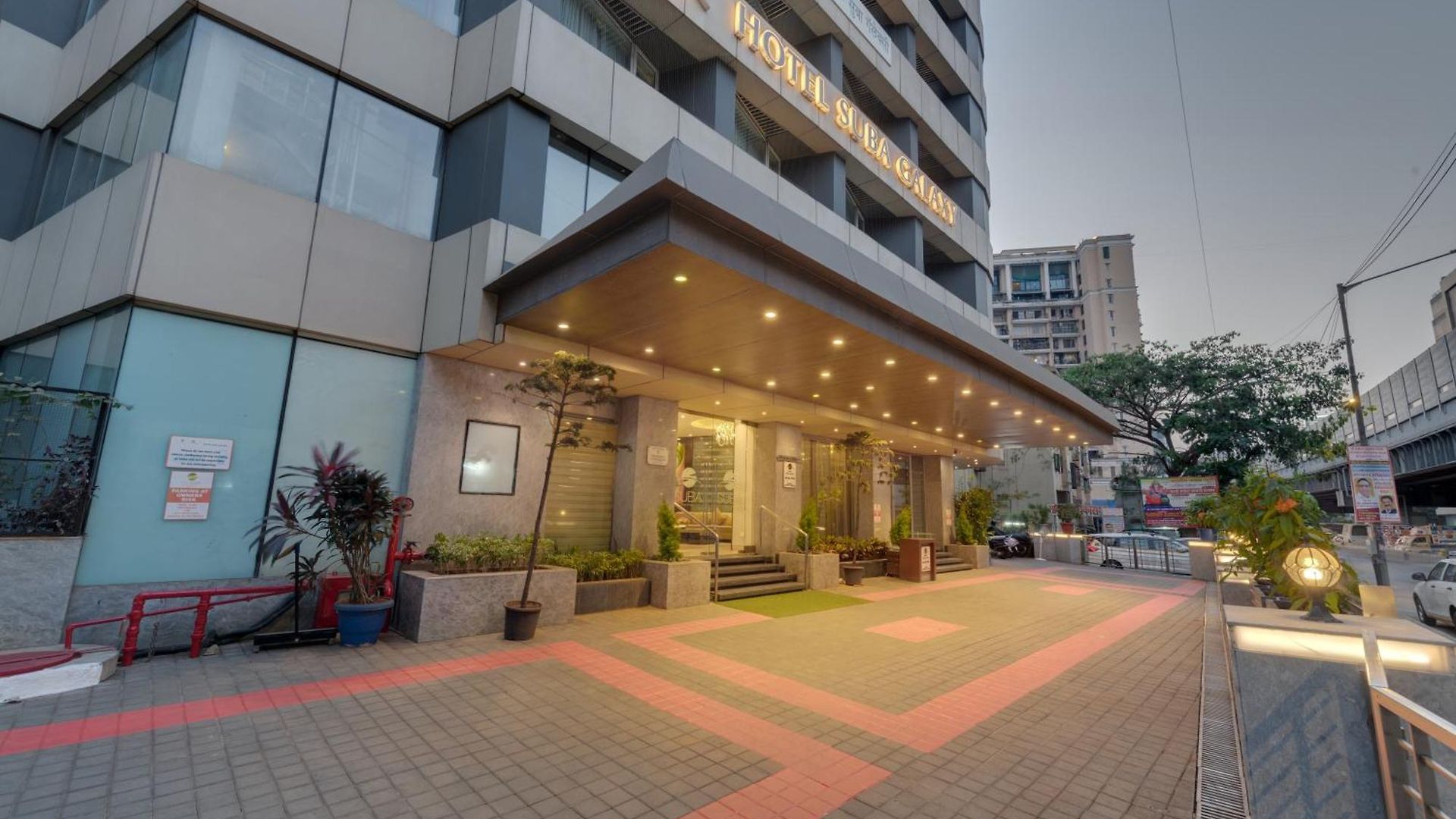 Suba Galaxy Hotel 4*