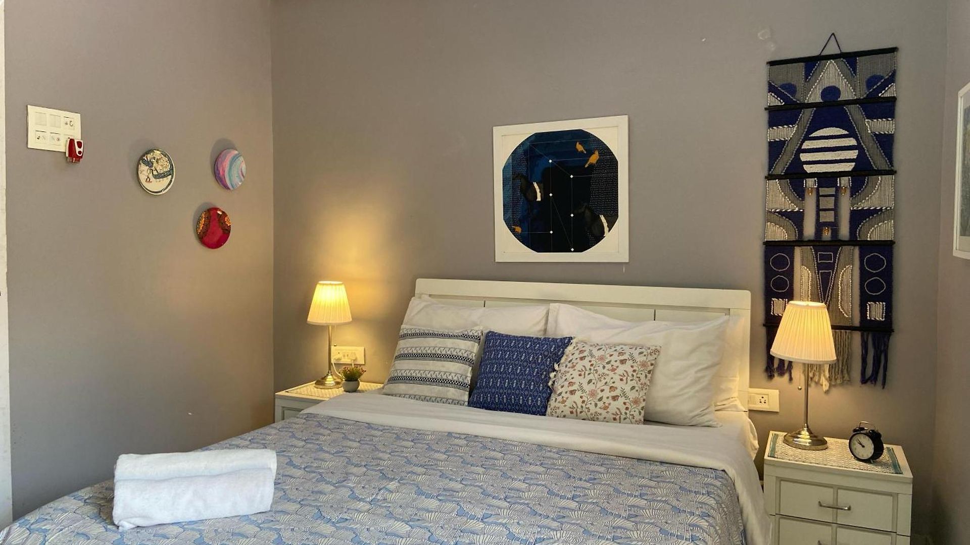 Connekthomes - Angel Views, Chapel Road, Bandra West Apartment Mumbai