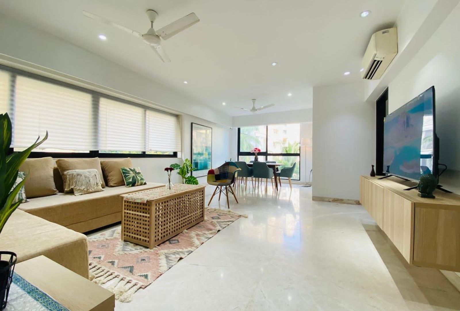Connekthomes -modern 3bed3bath In Prime Bandra Neighborhood Mumbai