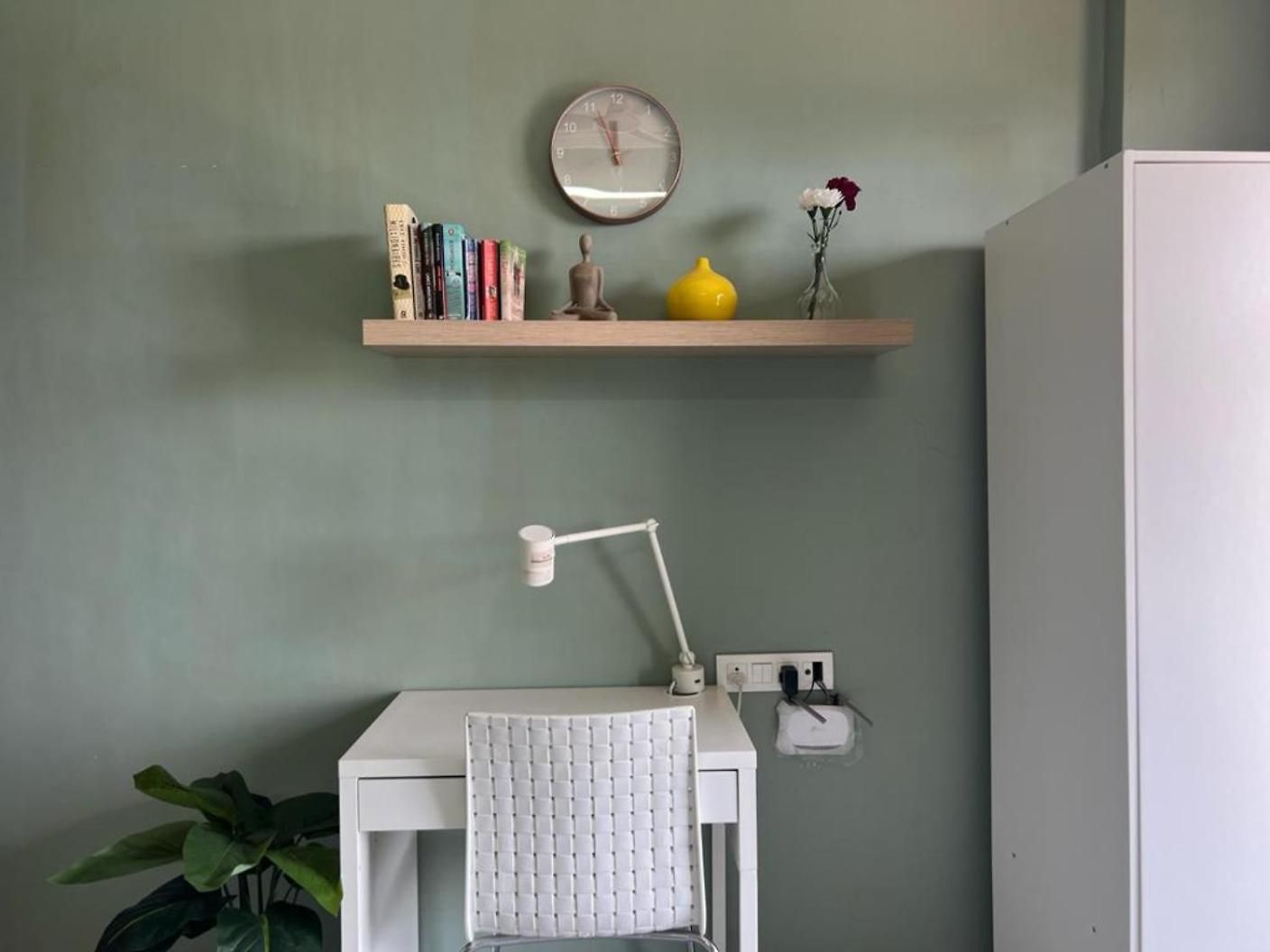 Connekthomes - Angel Views, Chapel Road, Bandra West Apartment *