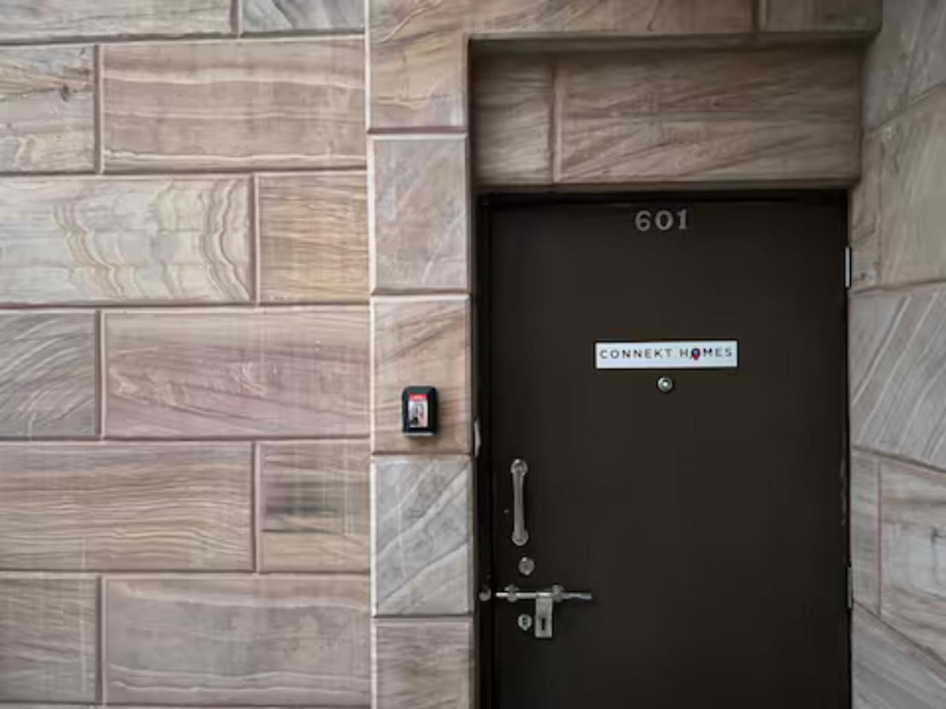 Connekthomes - Angel Views, Chapel Road, Bandra West Apartment *