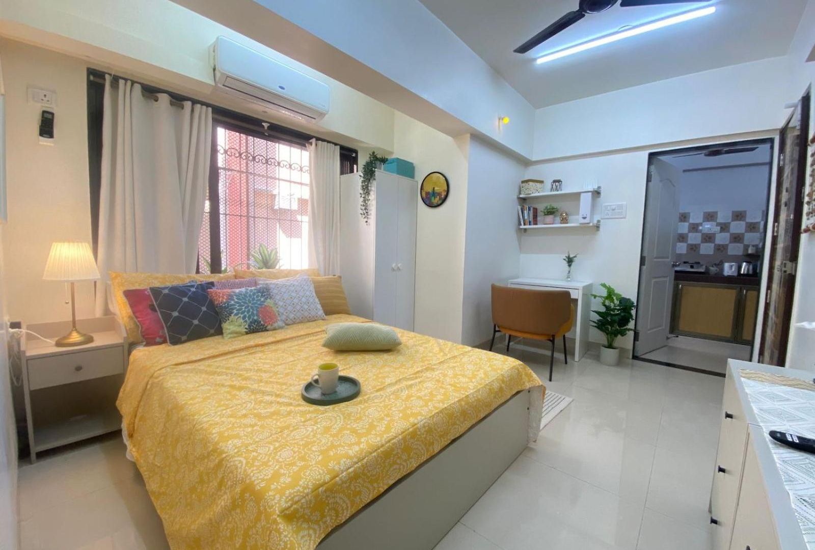 Apartment Dawn - A Spacious Modern In Bandra At Almeida Park By Connekt Homes Mumbai