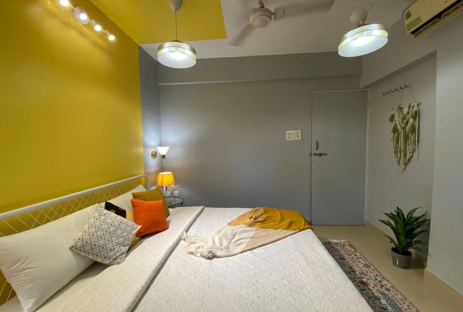 Simon Lydia 3 - A Bliss Nest In Bandra, Pali Village By Connekt Homes *