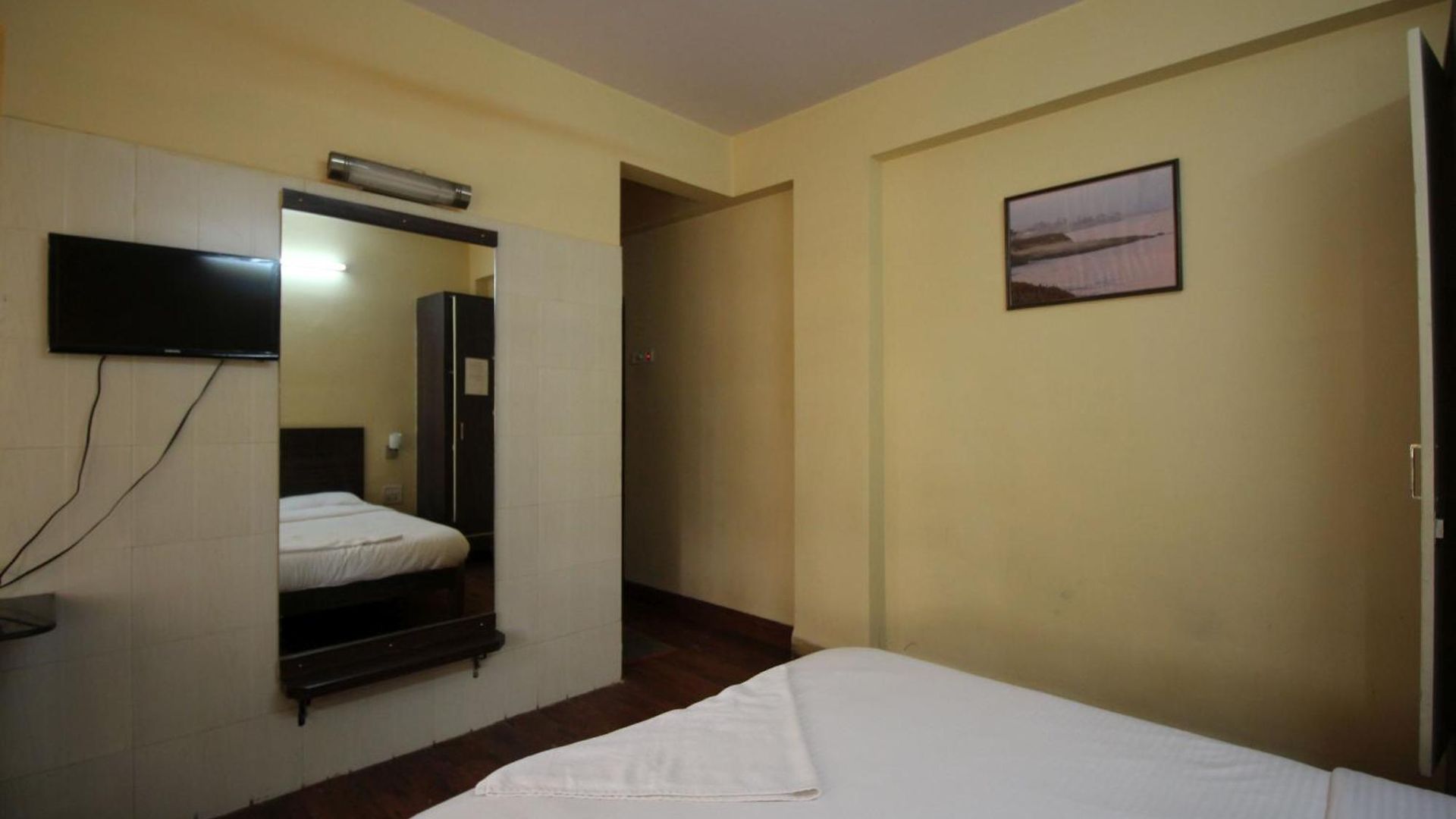 Hotel Golden Mumbai