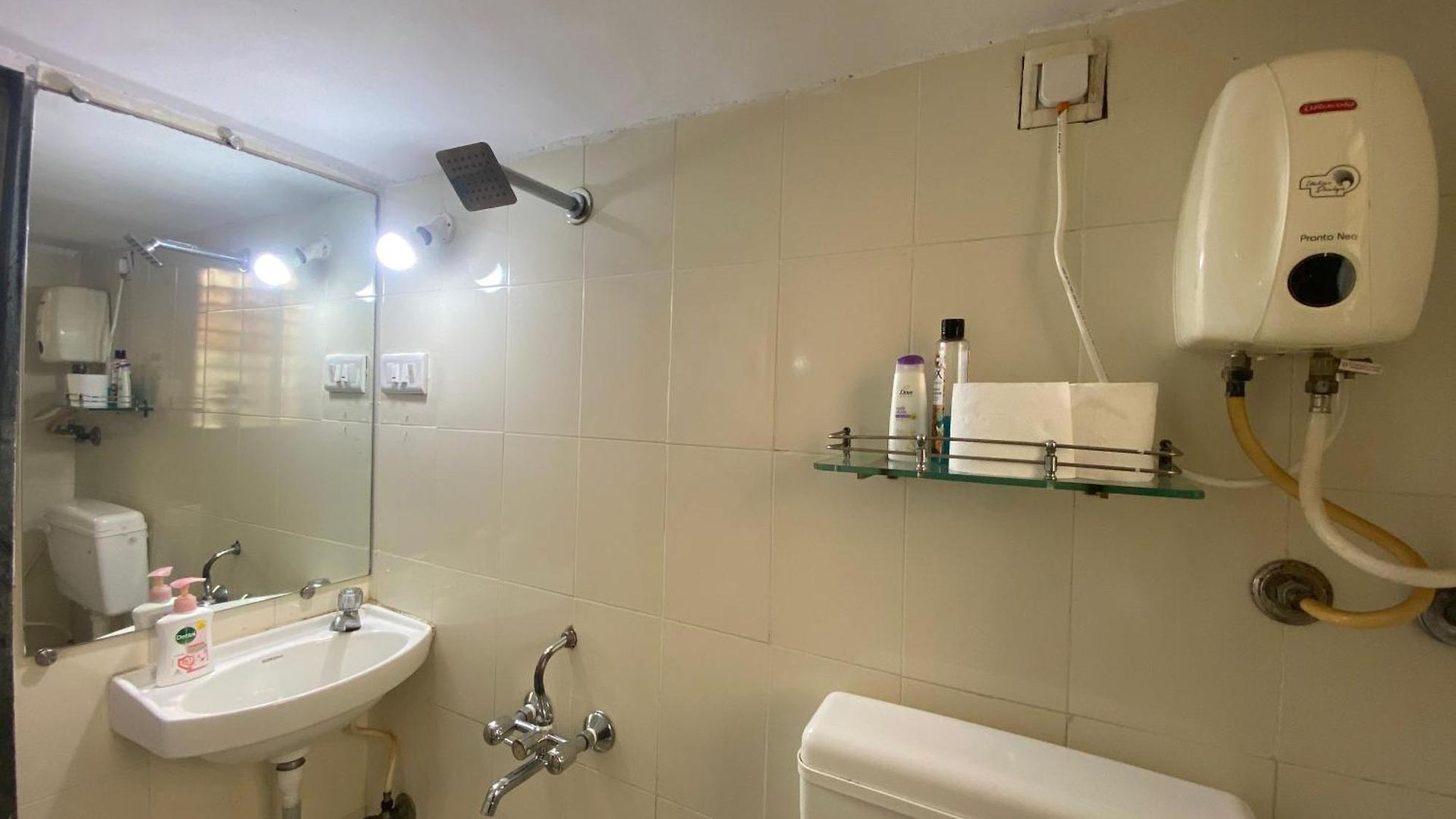 Connekthomes - Saba Heritage Charming In Bandra West Apartment Mumbai