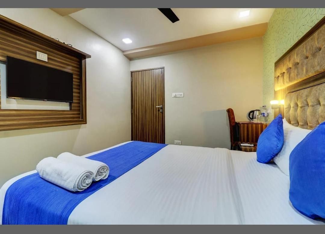 New Blue Sapphire Residency Hotel 3*