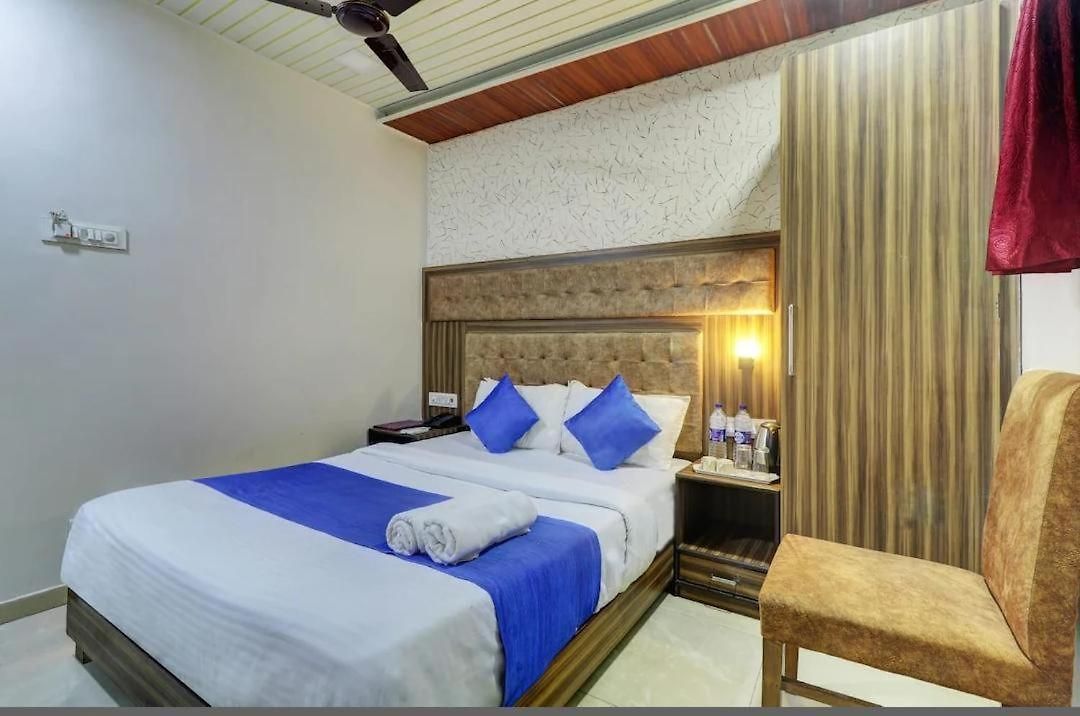 New Blue Sapphire Residency Hotel