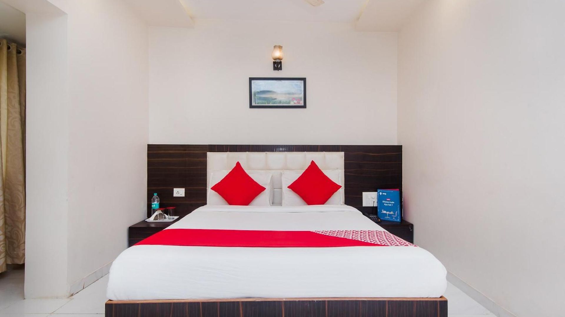 O Alfa Grand Near Chhatrapati Shivaji International Airport Hotel 3*