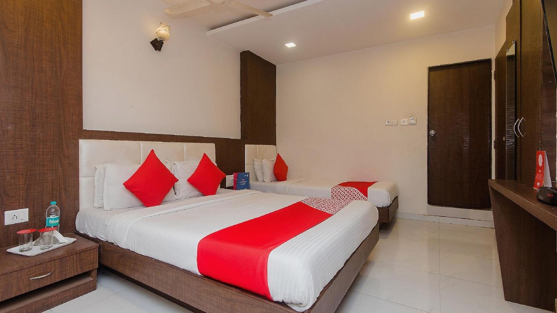 Hotel O Alfa Grand Near Chhatrapati Shivaji International Airport Mumbai