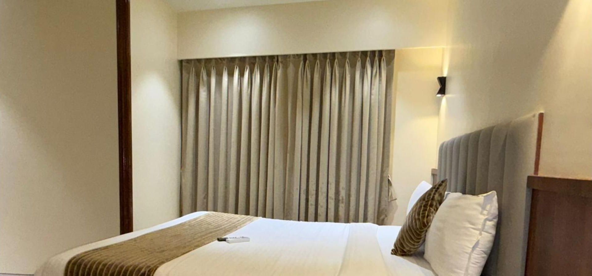 Hotel Shine Hospitality Residency *