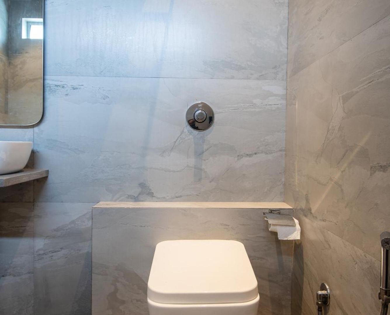 Aura - Near Malad Link Road Hotel Mumbai