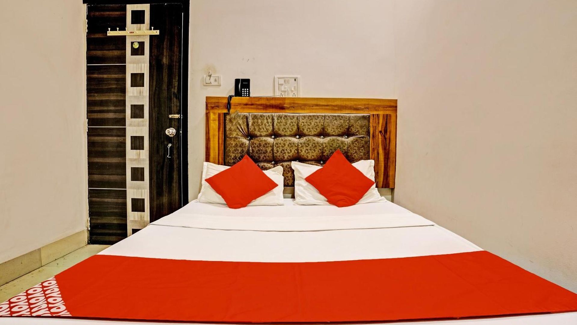 Hotel Oyo Flagship Satyam Palace 3*