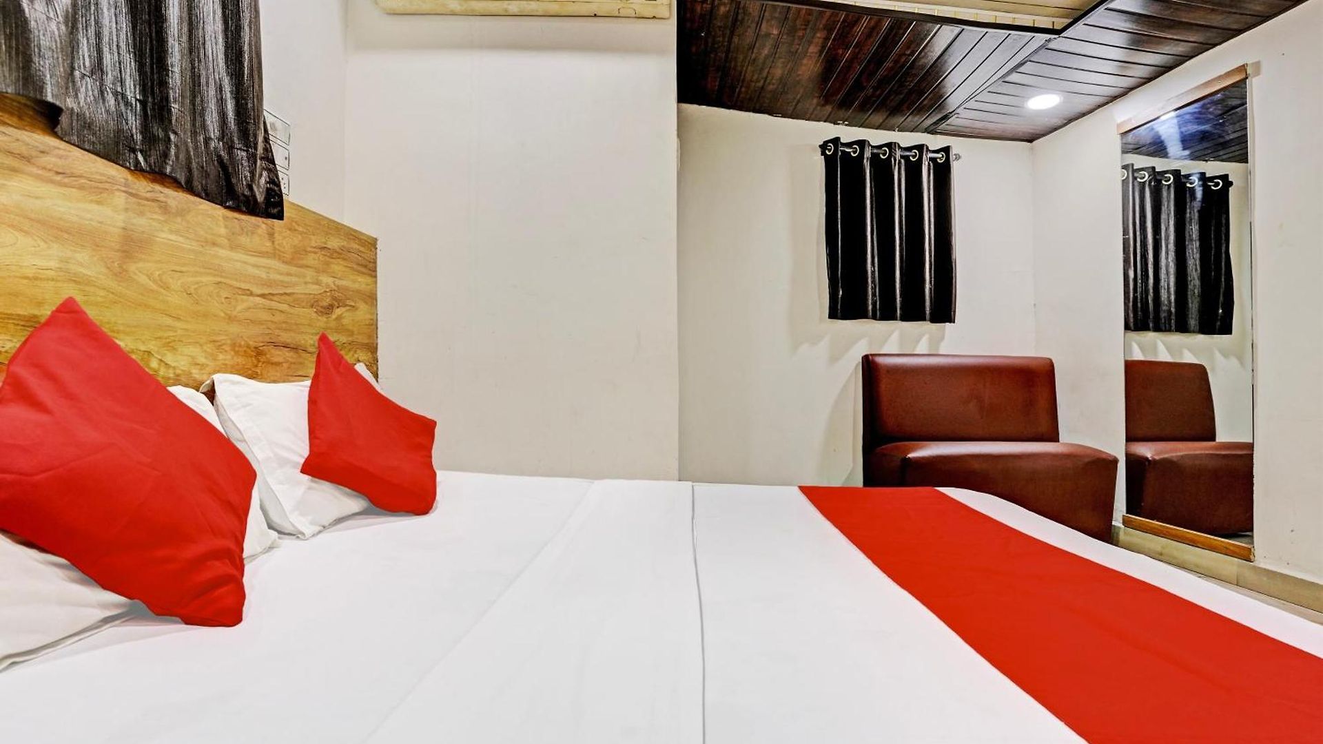 Oyo Flagship Satyam Palace Hotel
