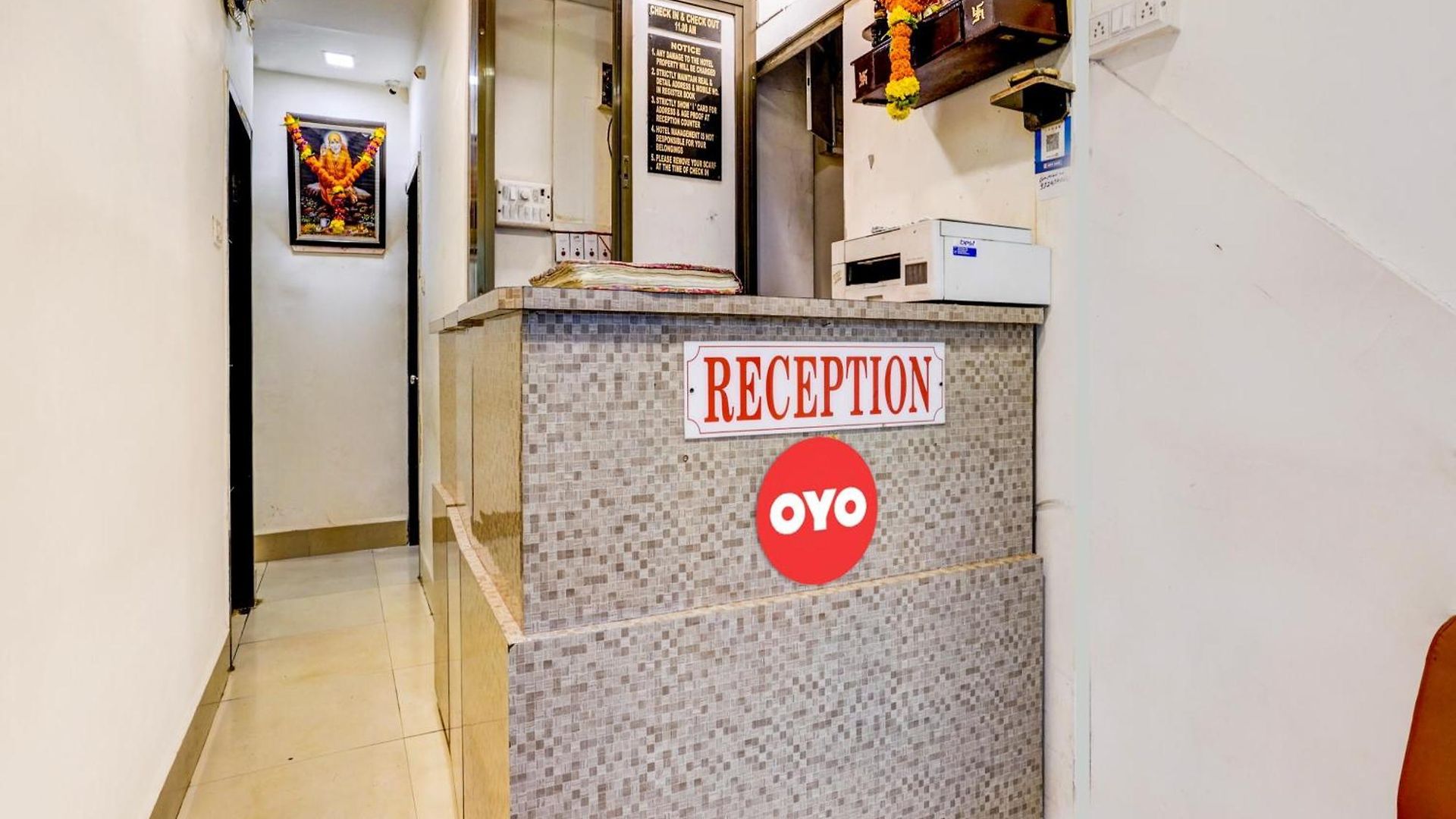 Oyo Flagship Satyam Palace 3*