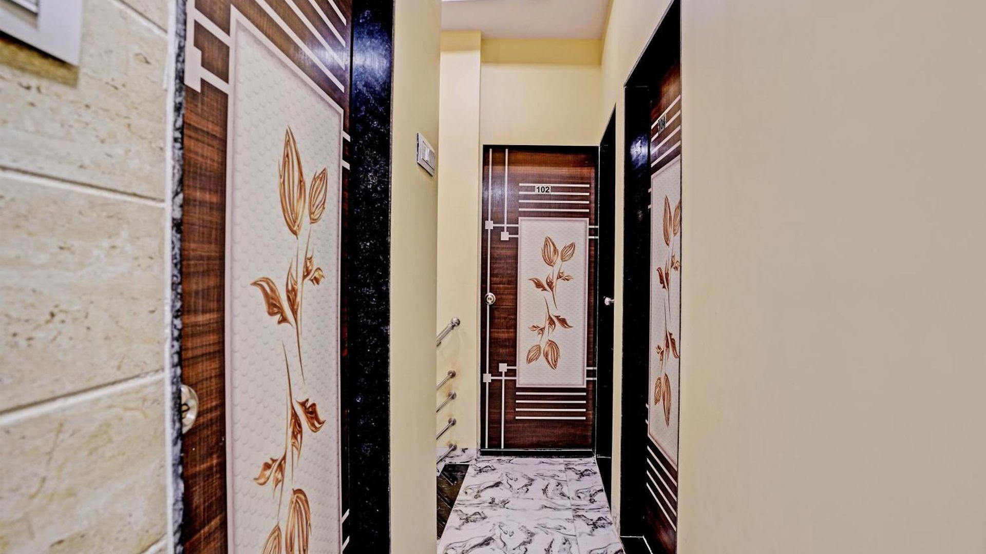 Hotel Oyo Flagship Nine Hills Mumbai