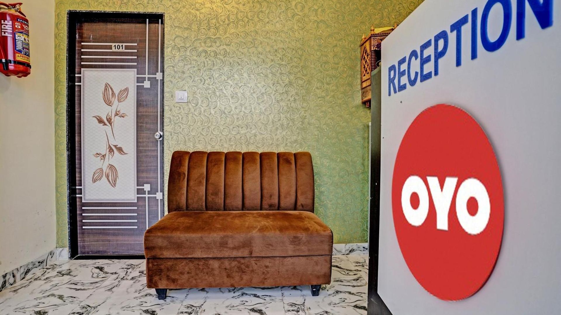 Oyo Flagship Nine Hills Mumbai