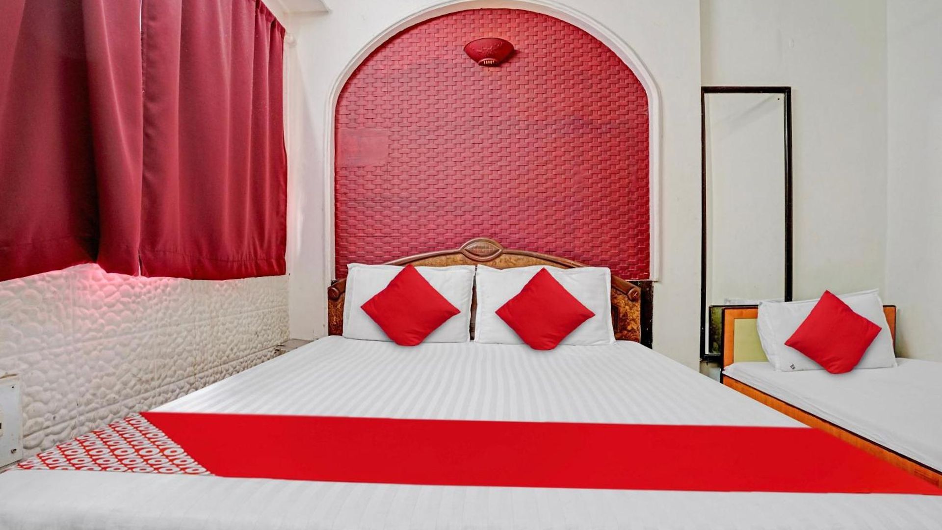 Oyo Flagship Sai Residency Mumbai