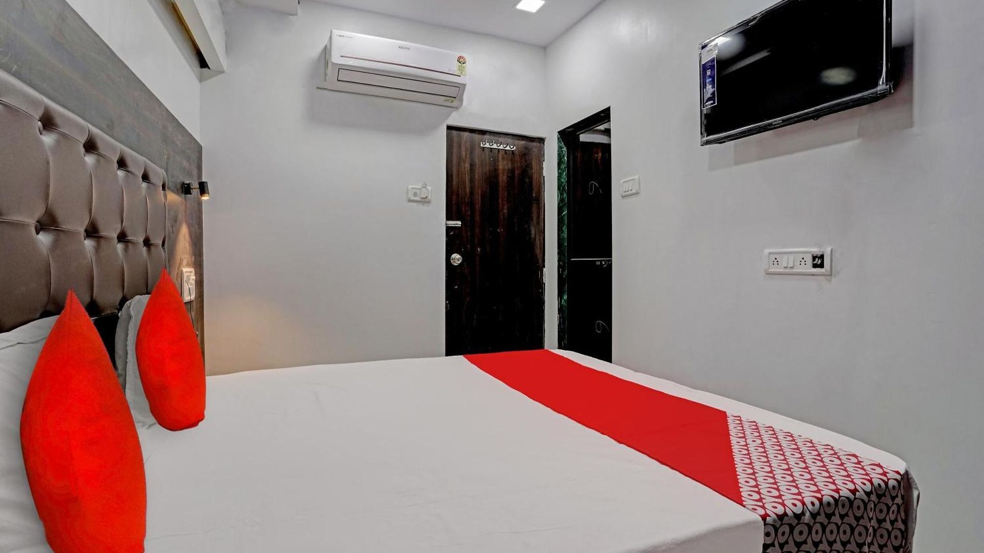 O Nithyanand Hotel 3*