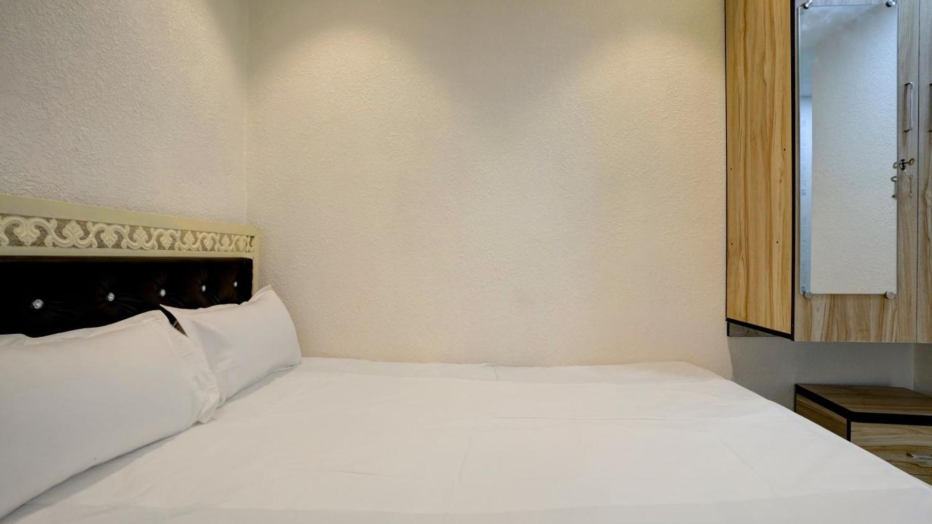 O Paying Guest Hotel