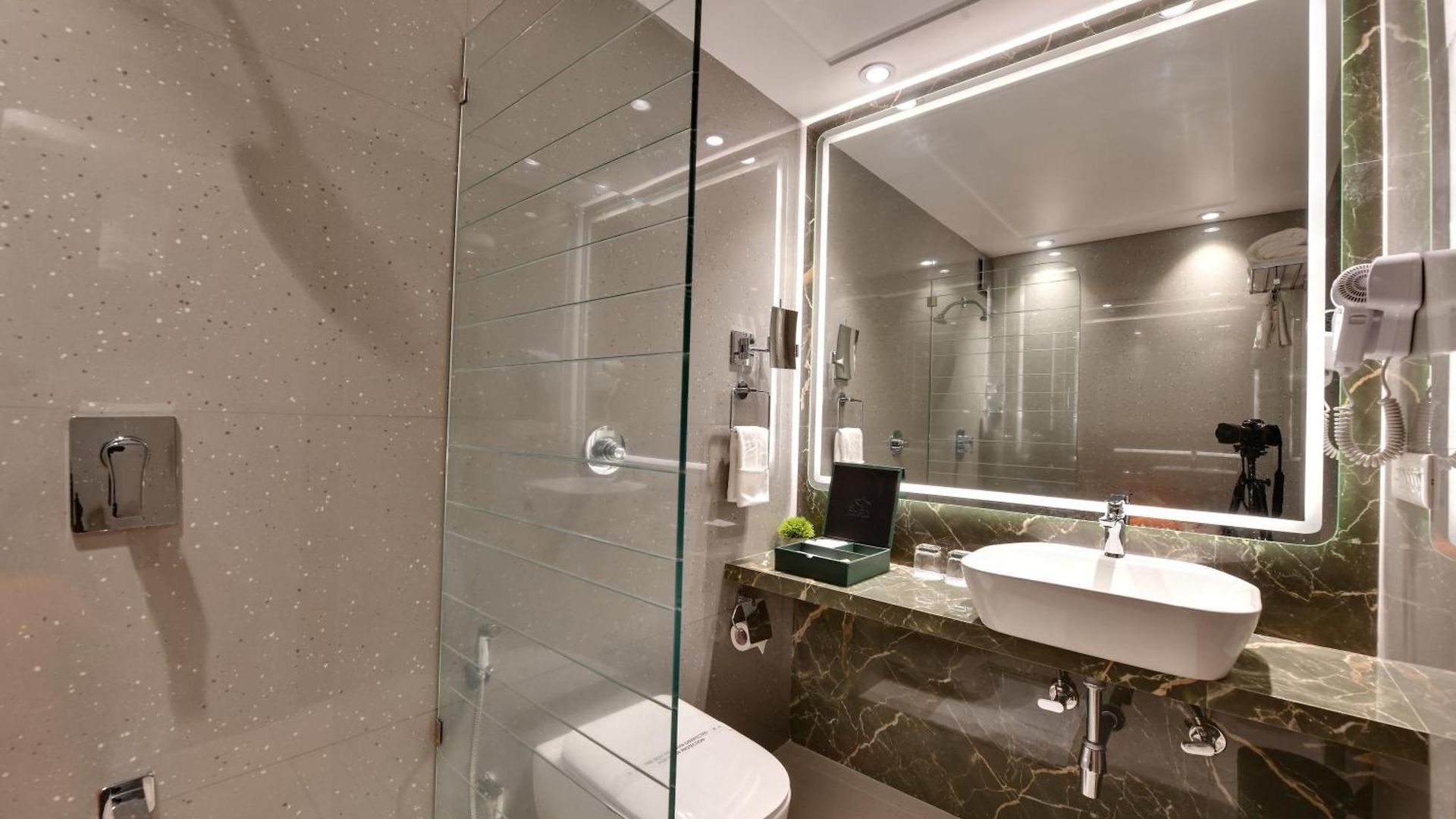 Suba Palace Near Gateway Of India Hotel 4*