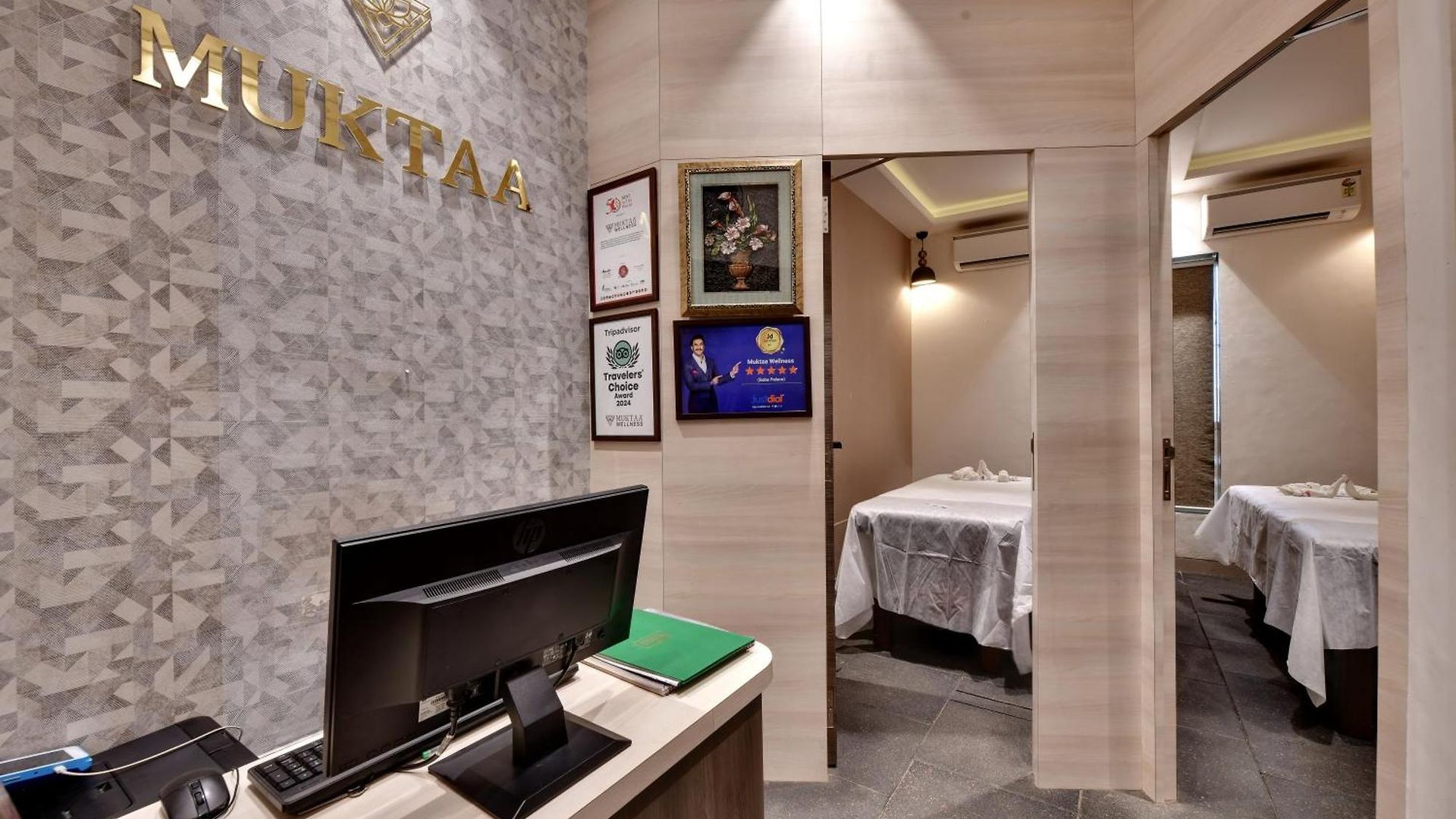Suba Palace Near Gateway Of India Hotel