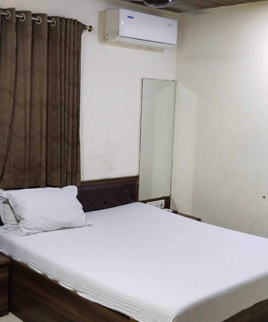O Hansh Residency Hotel